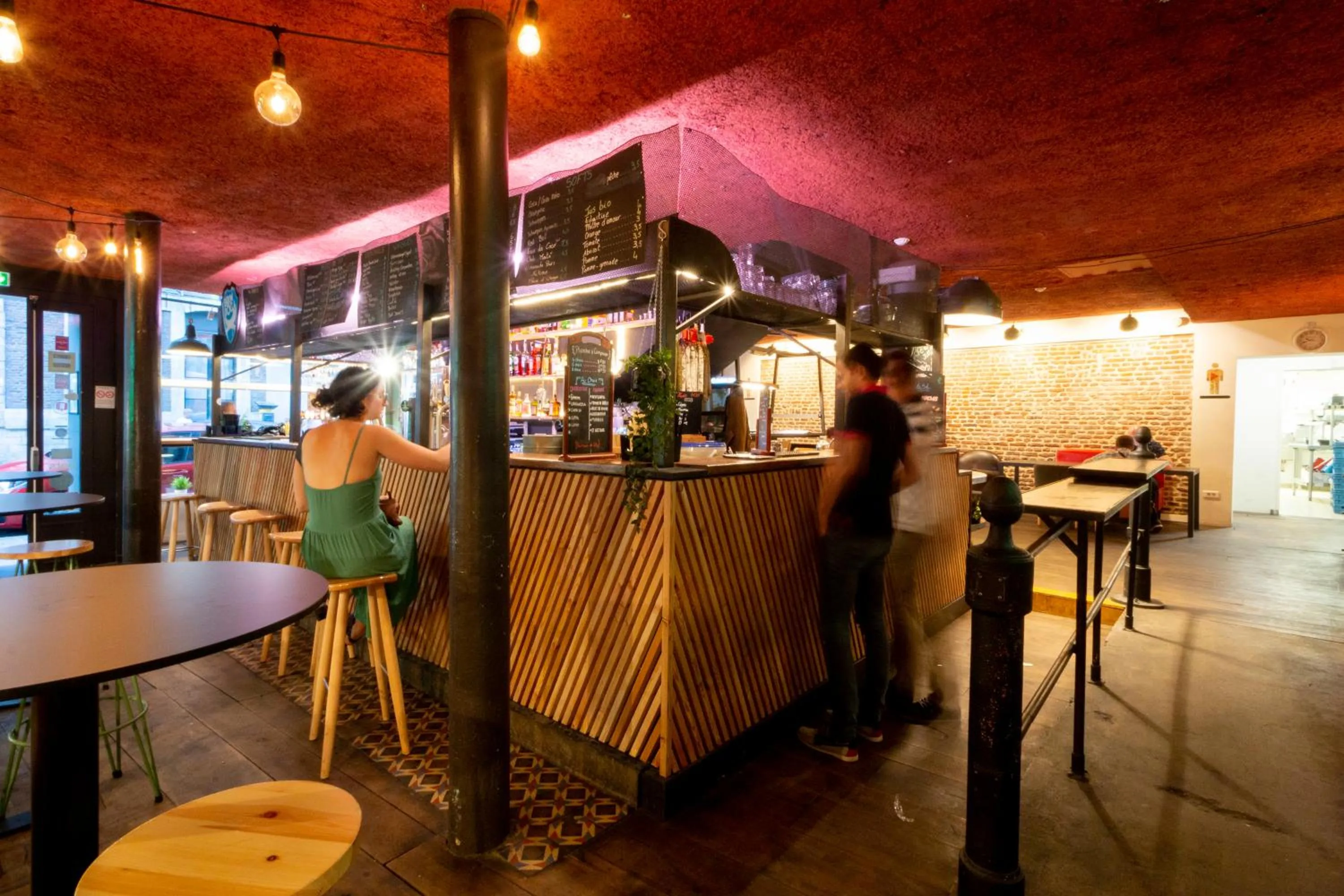 Restaurant/places to eat in The People - Lille