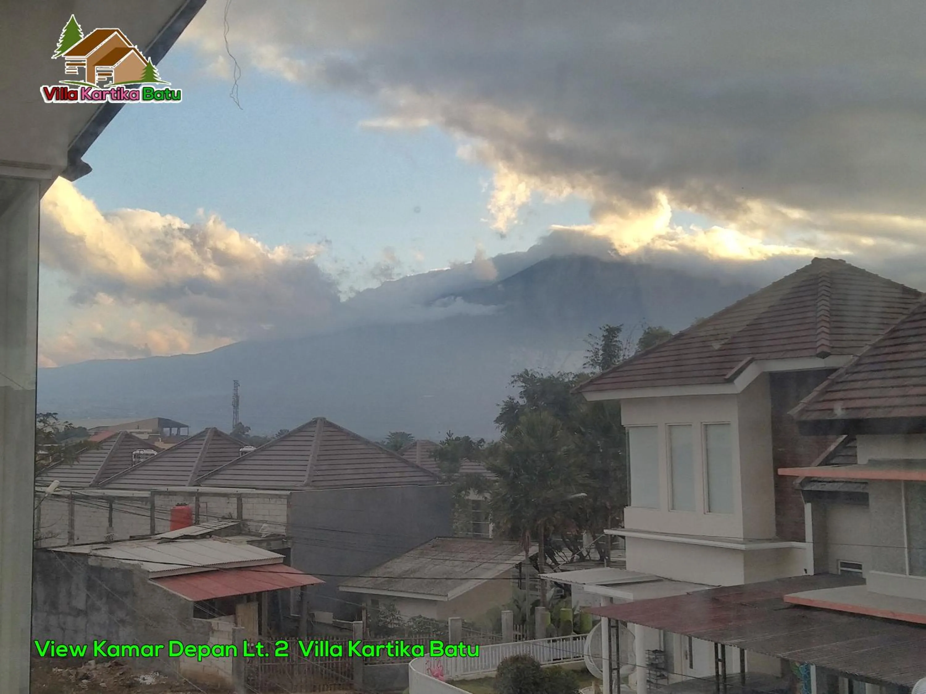 Neighbourhood in Rumah Kartika Batu