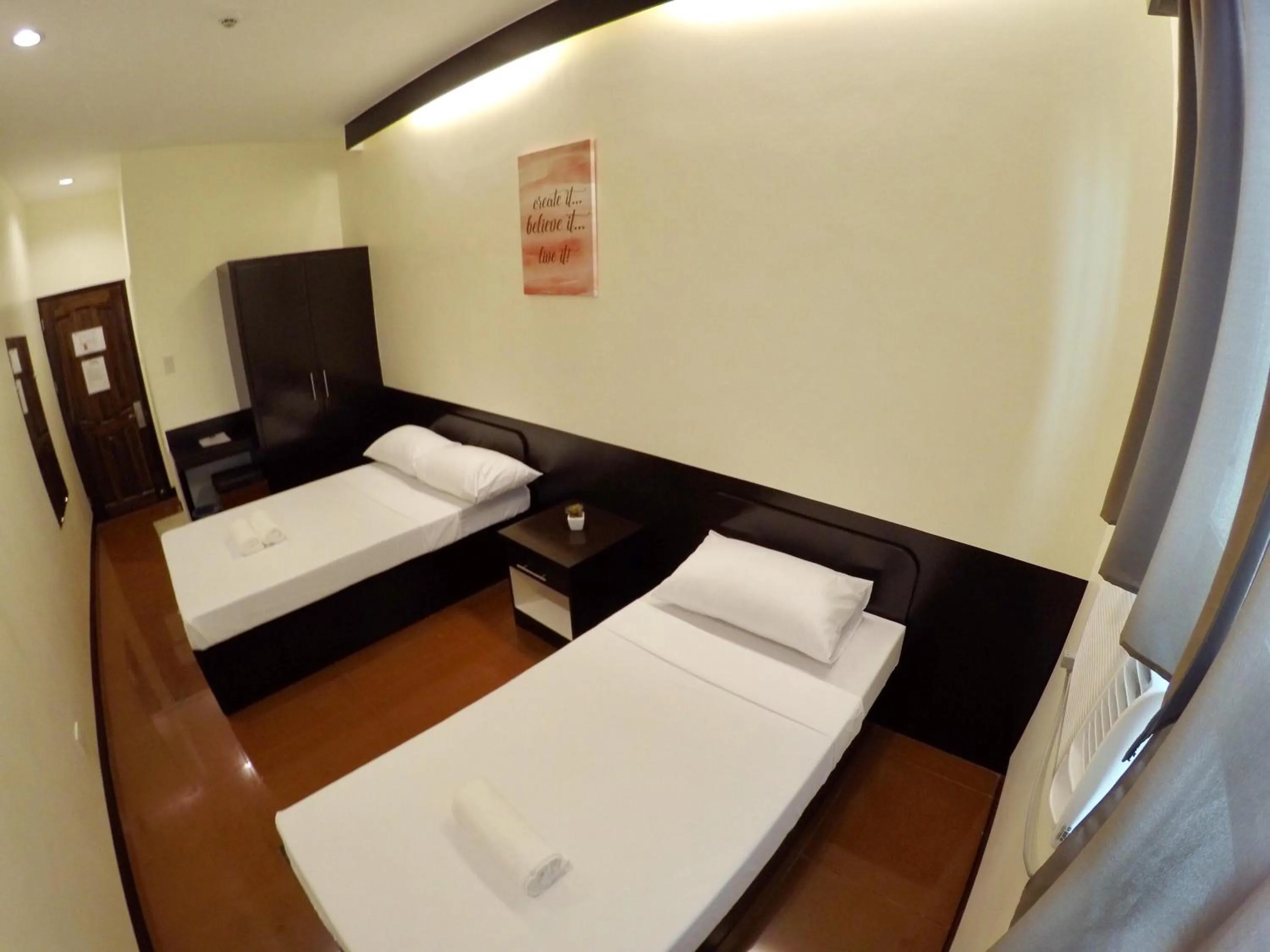 Photo of the whole room, Bed in Z Pension