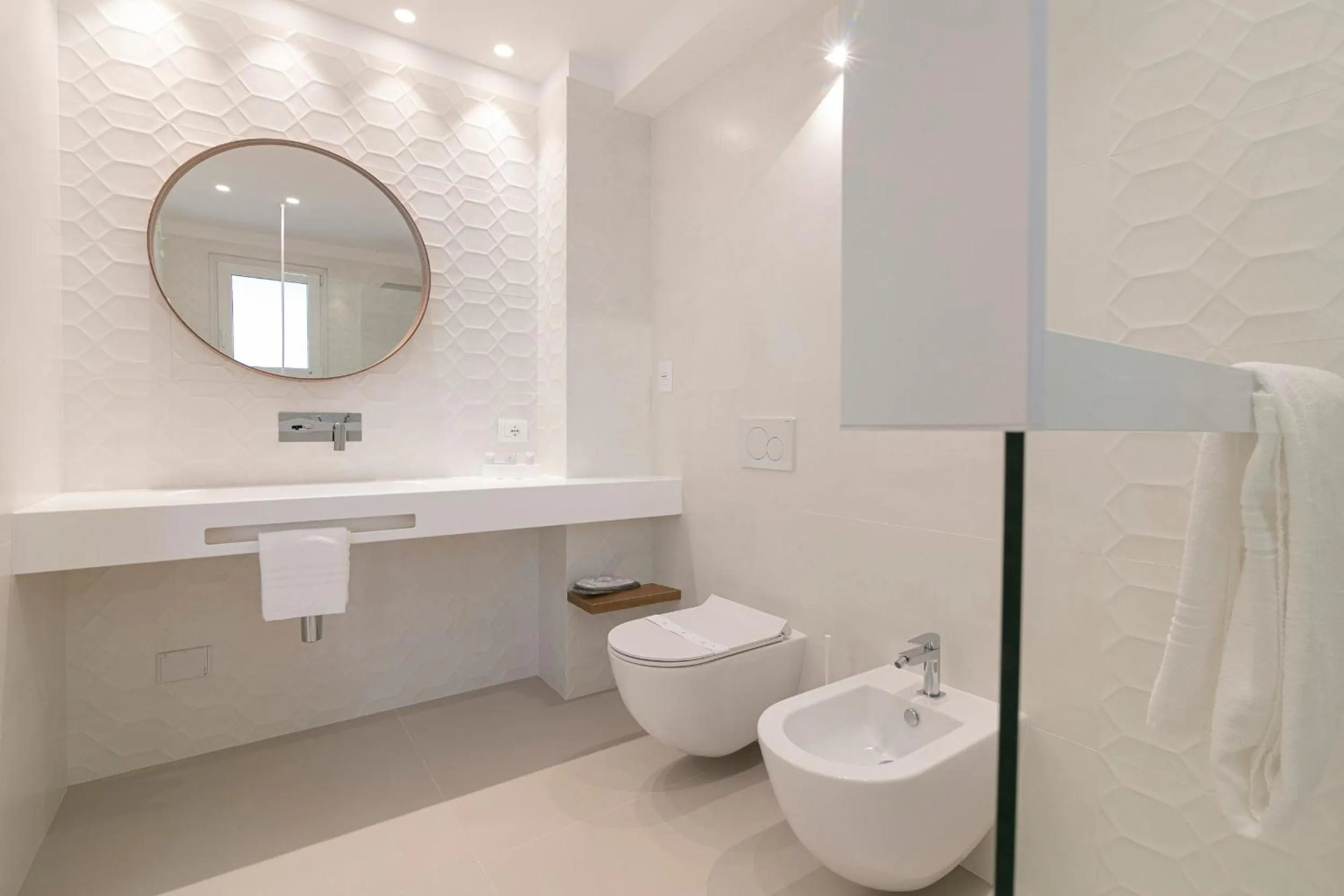 Bathroom in Hotel Mistral