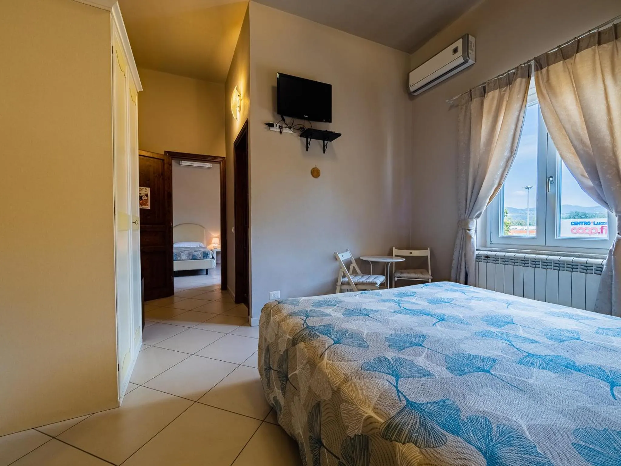 TV and multimedia, Bed in B&B Alma