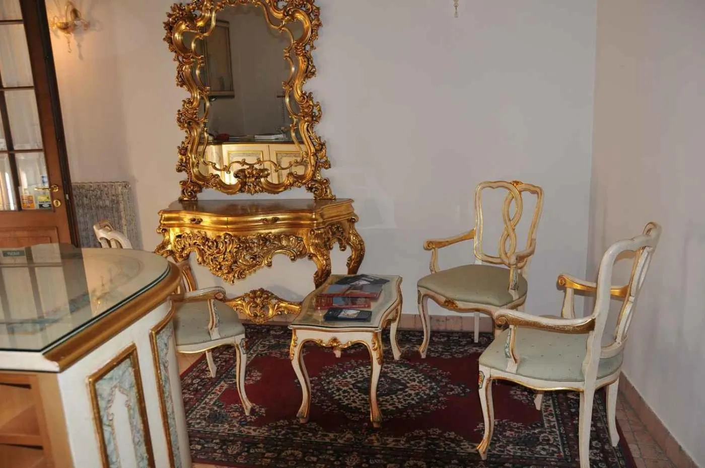 Communal lounge/ TV room in Hotel Sogno