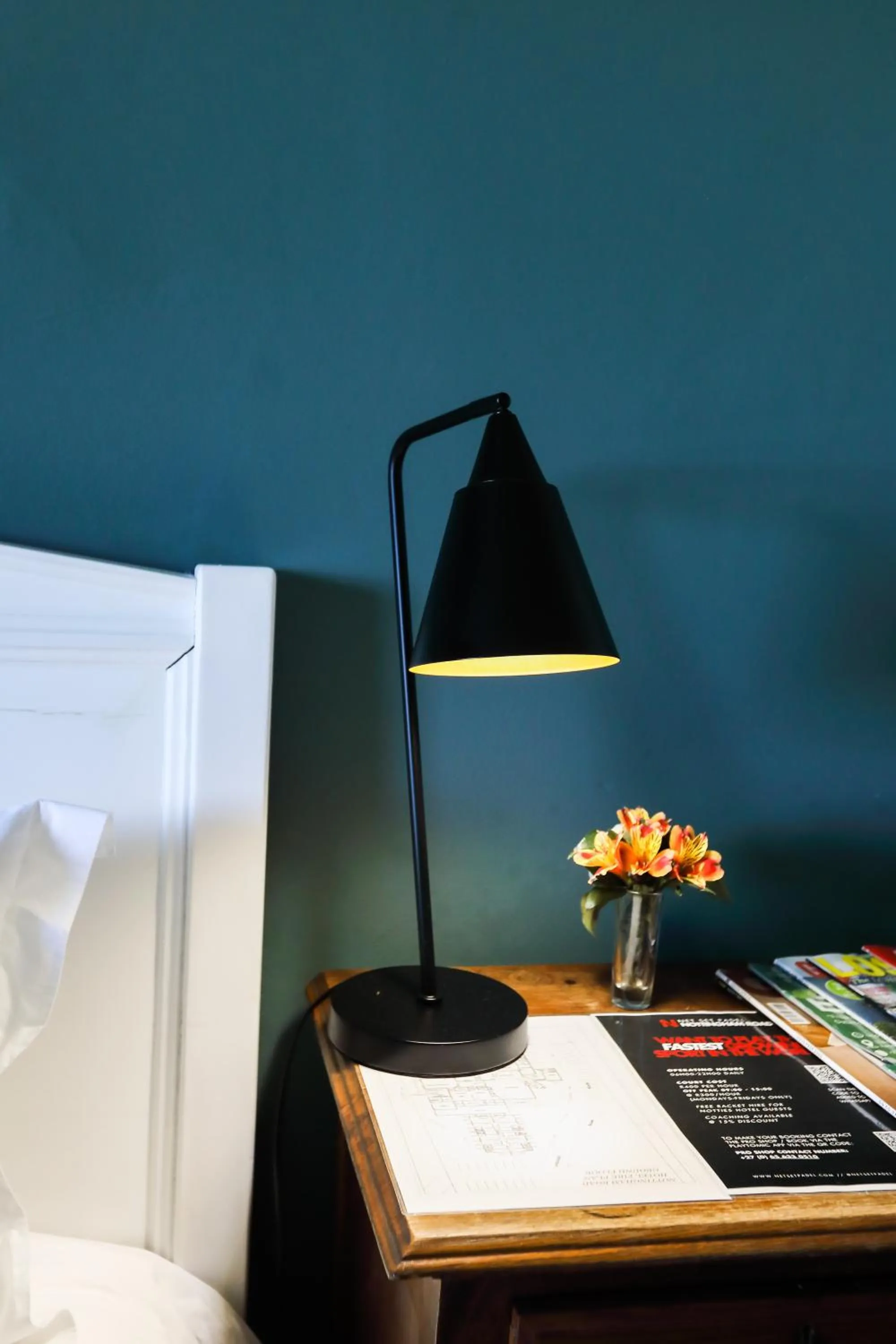 Bed in The Nottingham Road Hotel