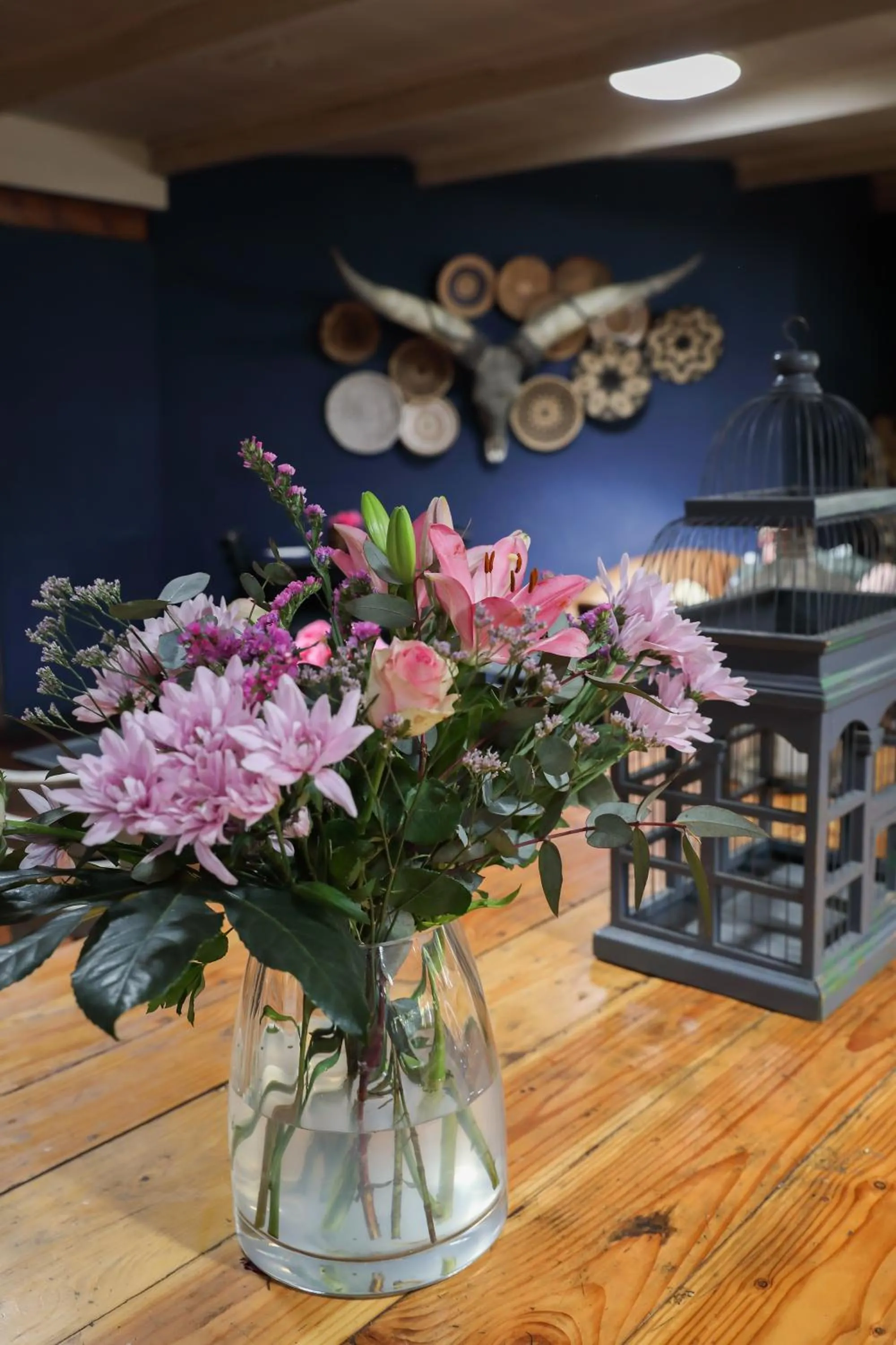 Restaurant/places to eat in The Nottingham Road Hotel