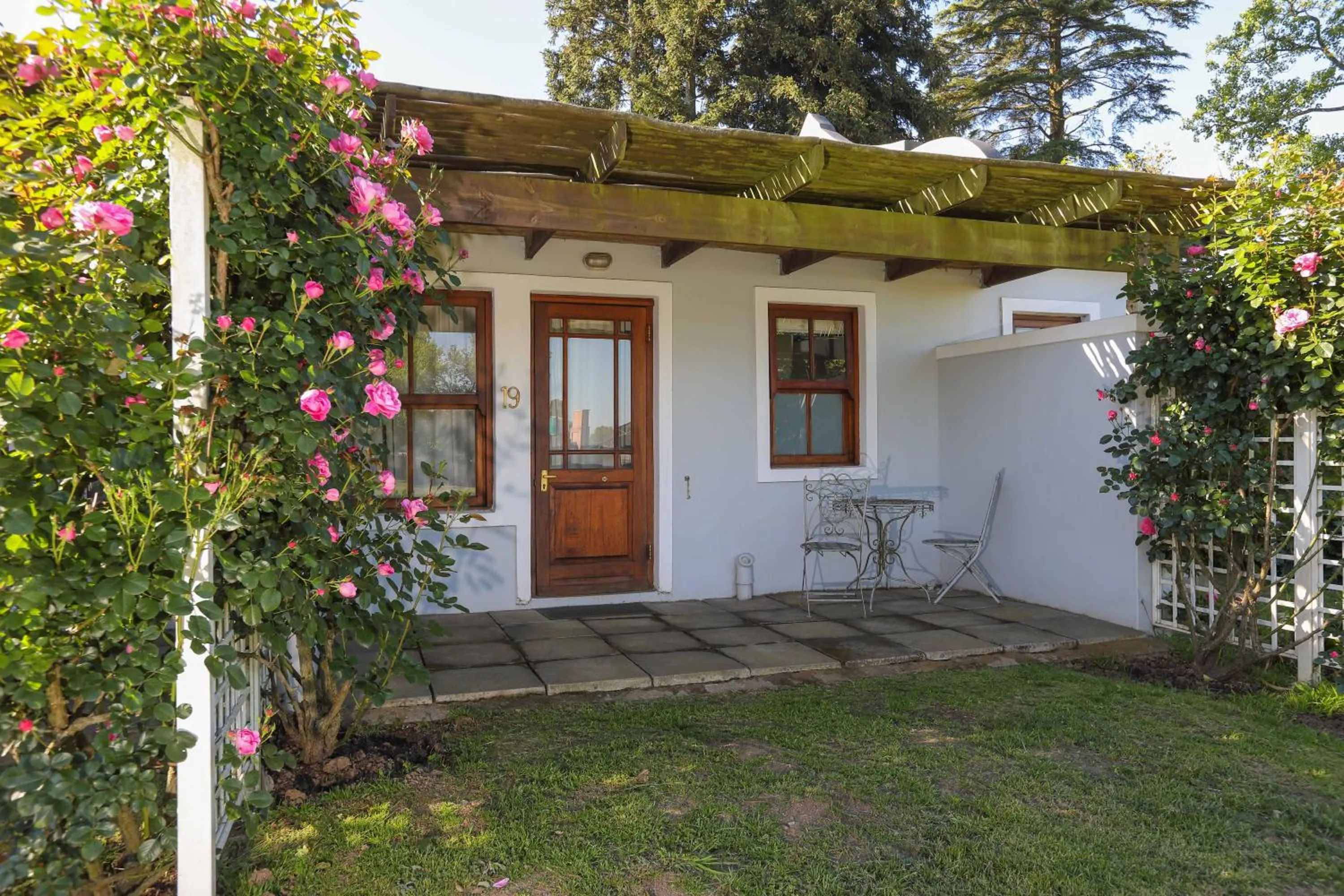 Property building in The Nottingham Road Hotel