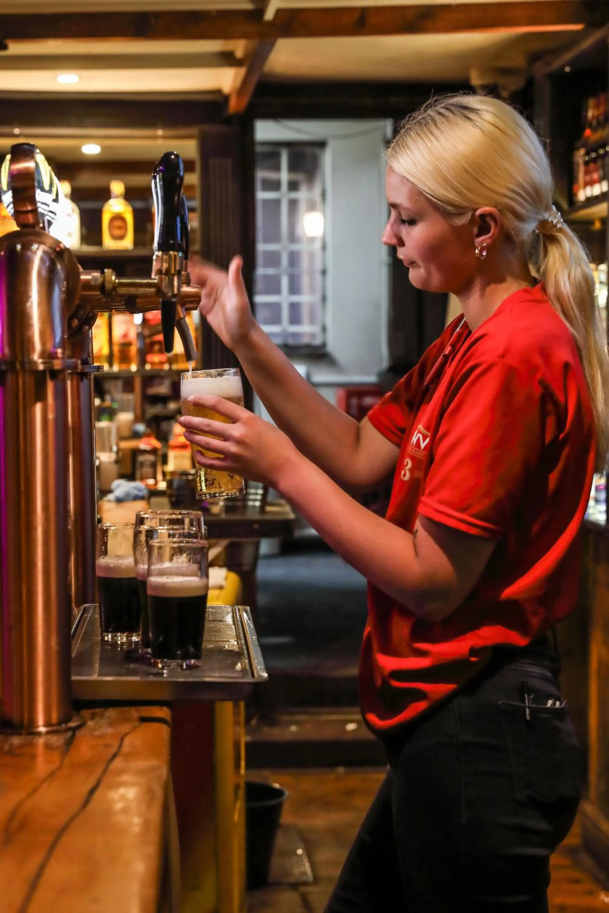 Lounge or bar in The Nottingham Road Hotel