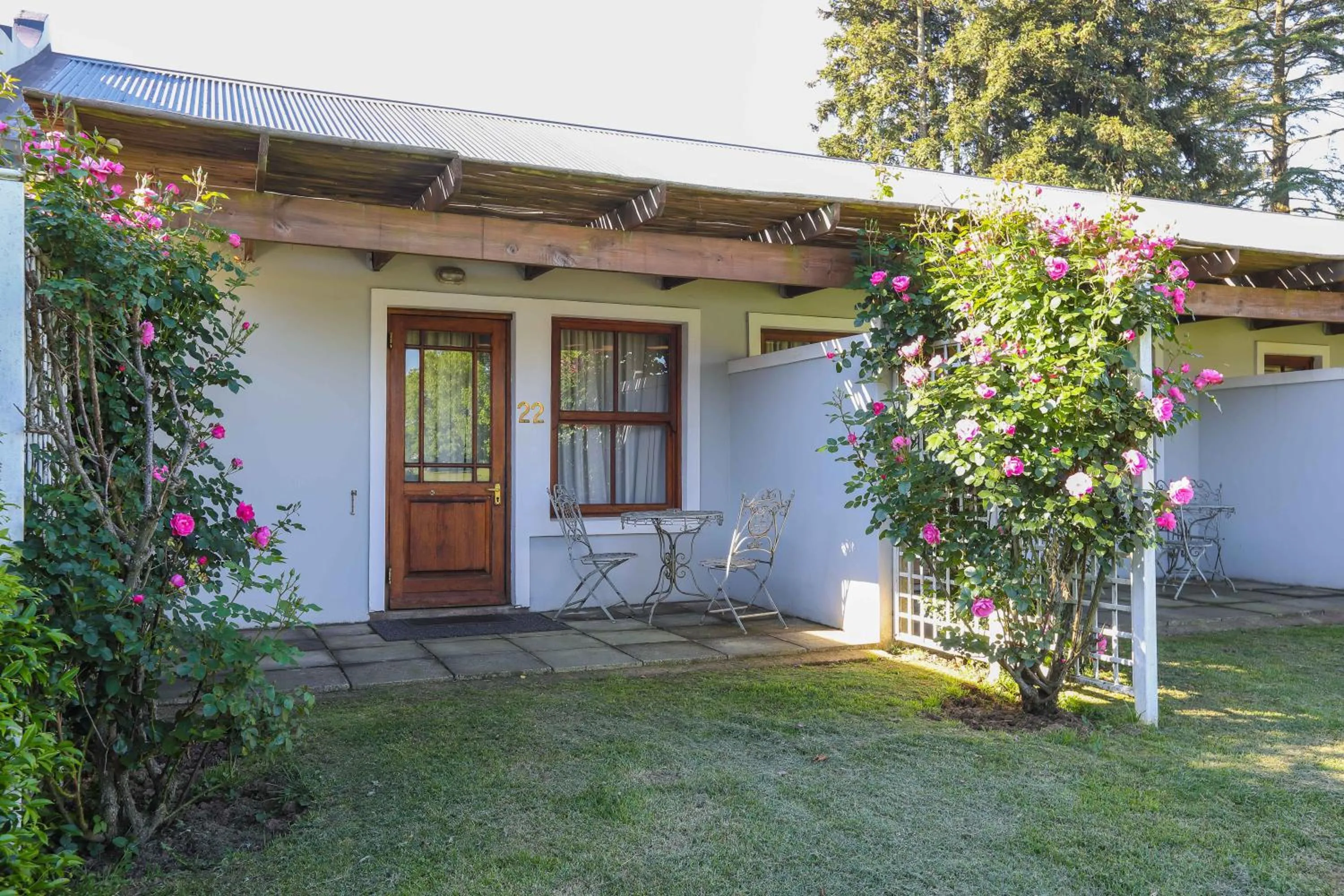 Property building in The Nottingham Road Hotel