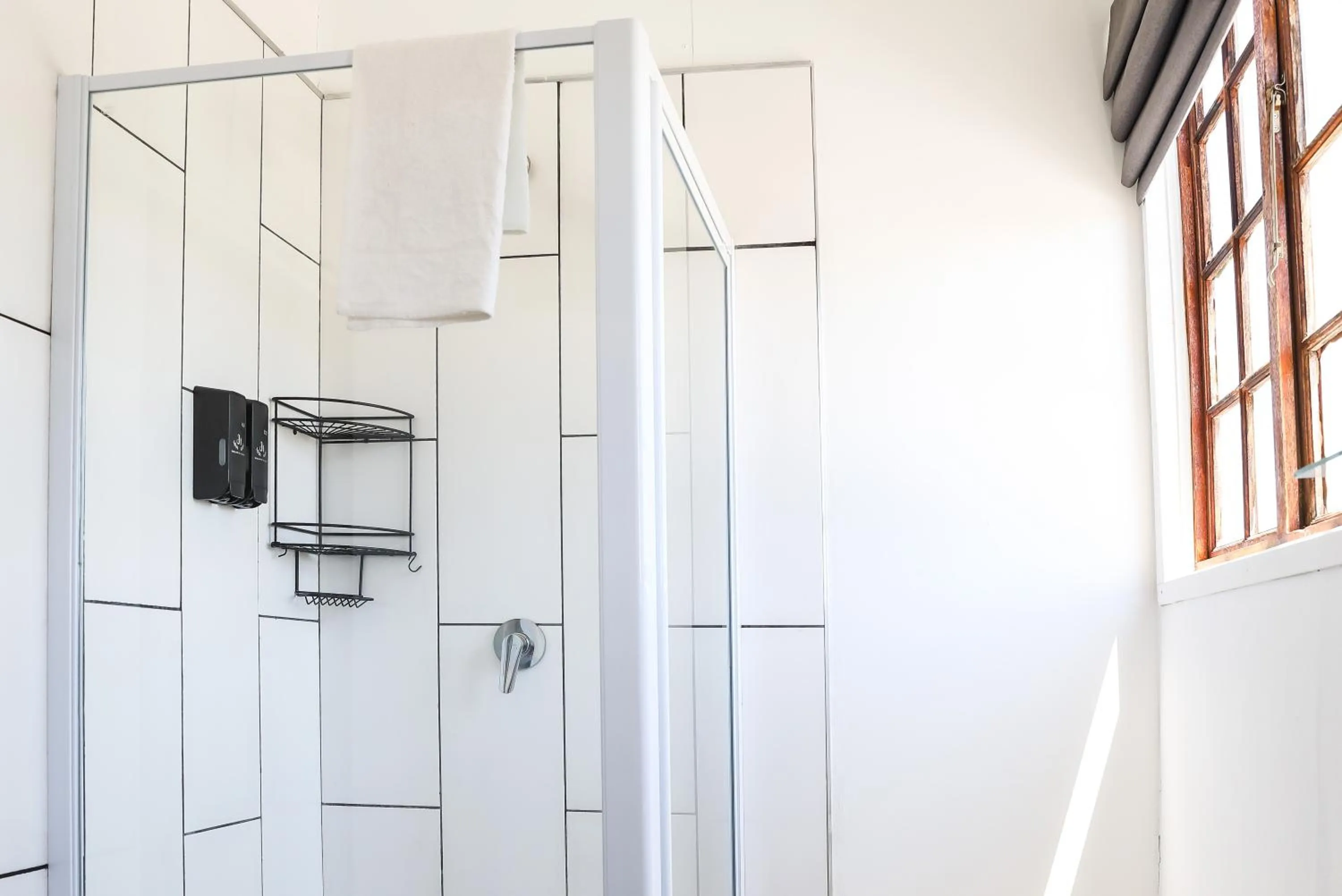 Shower in The Nottingham Road Hotel