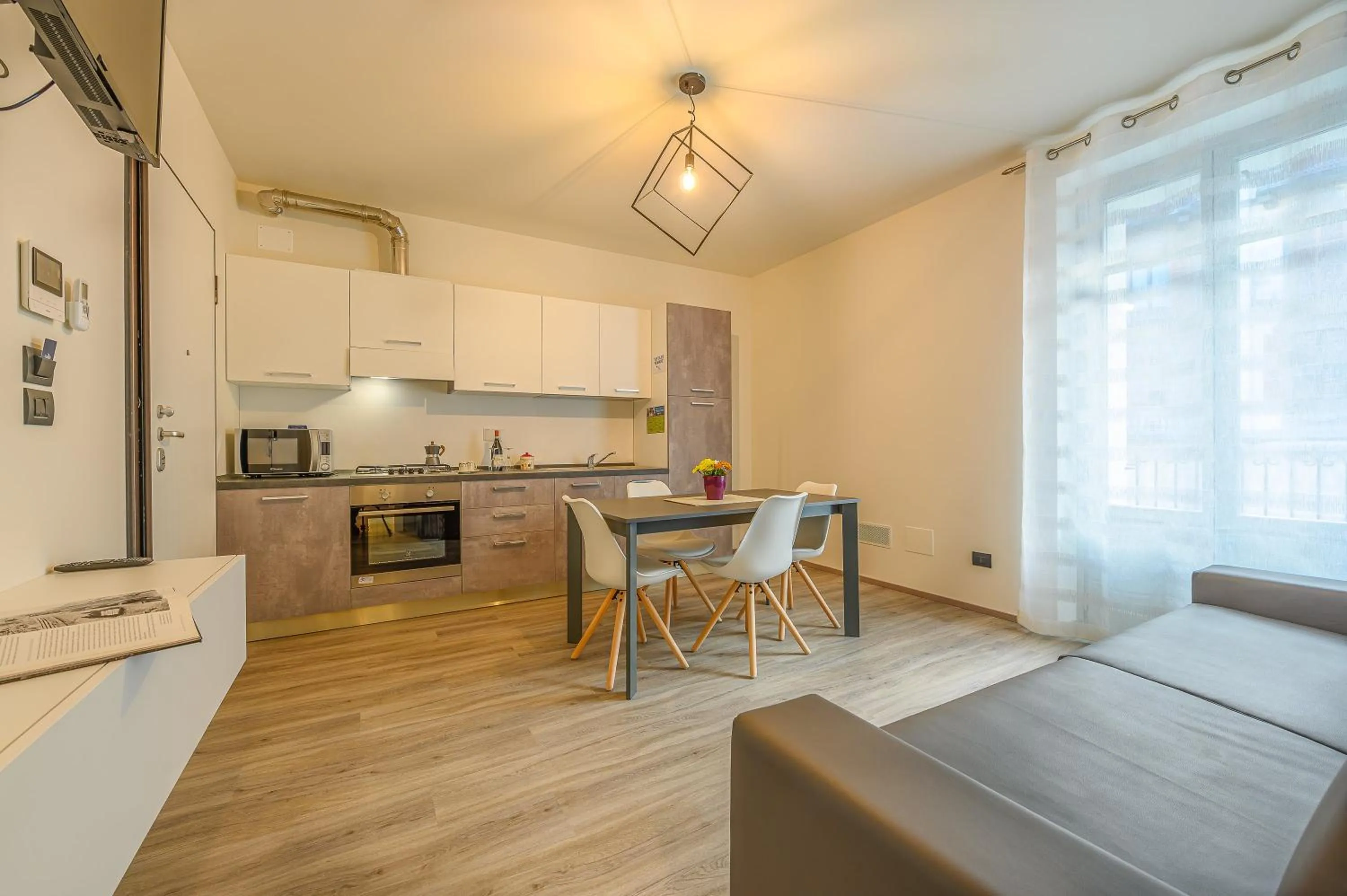 Hotel & Apartments " Perpoin "