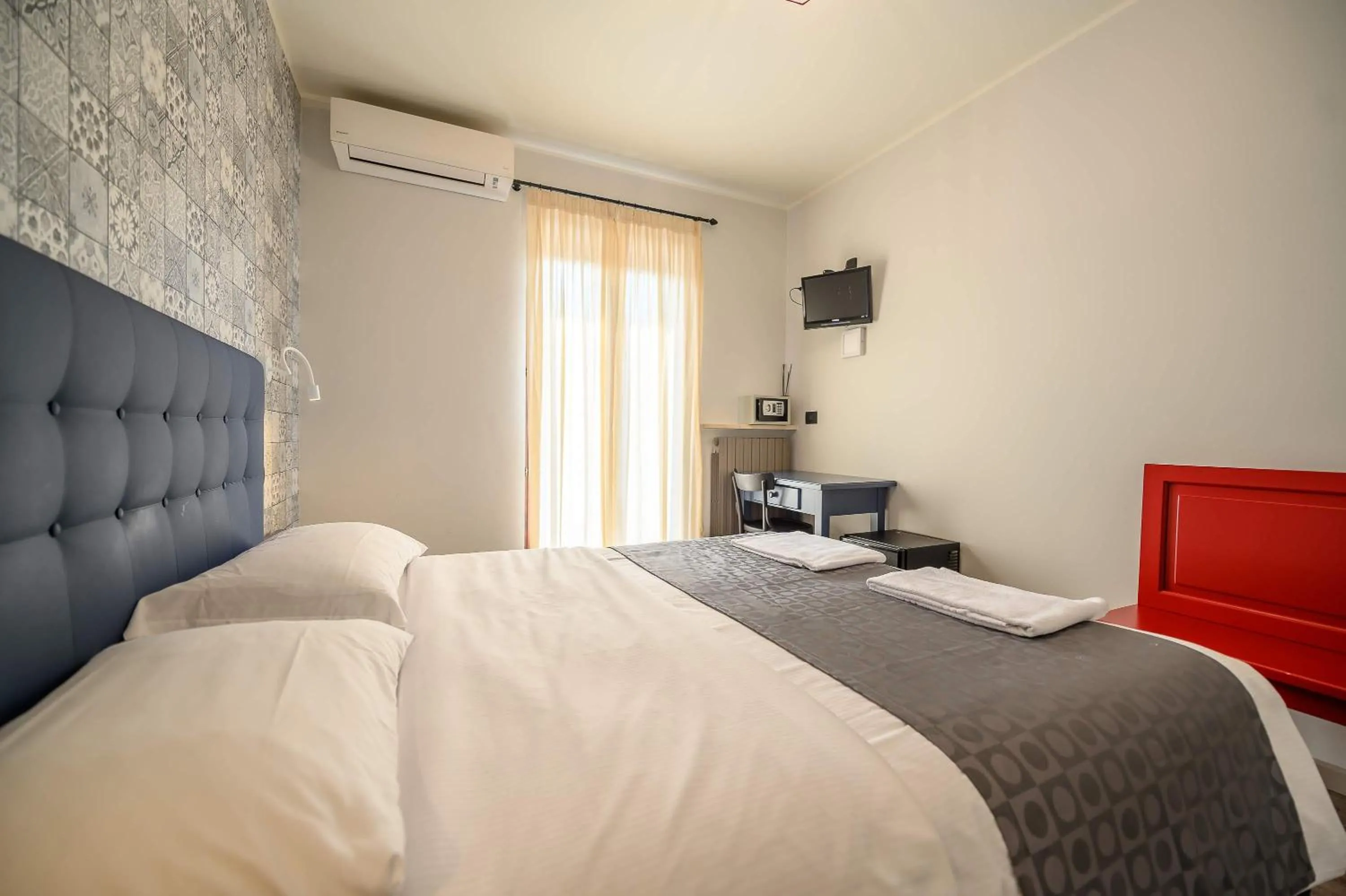 Bed in Hotel & Apartments " Perpoin "