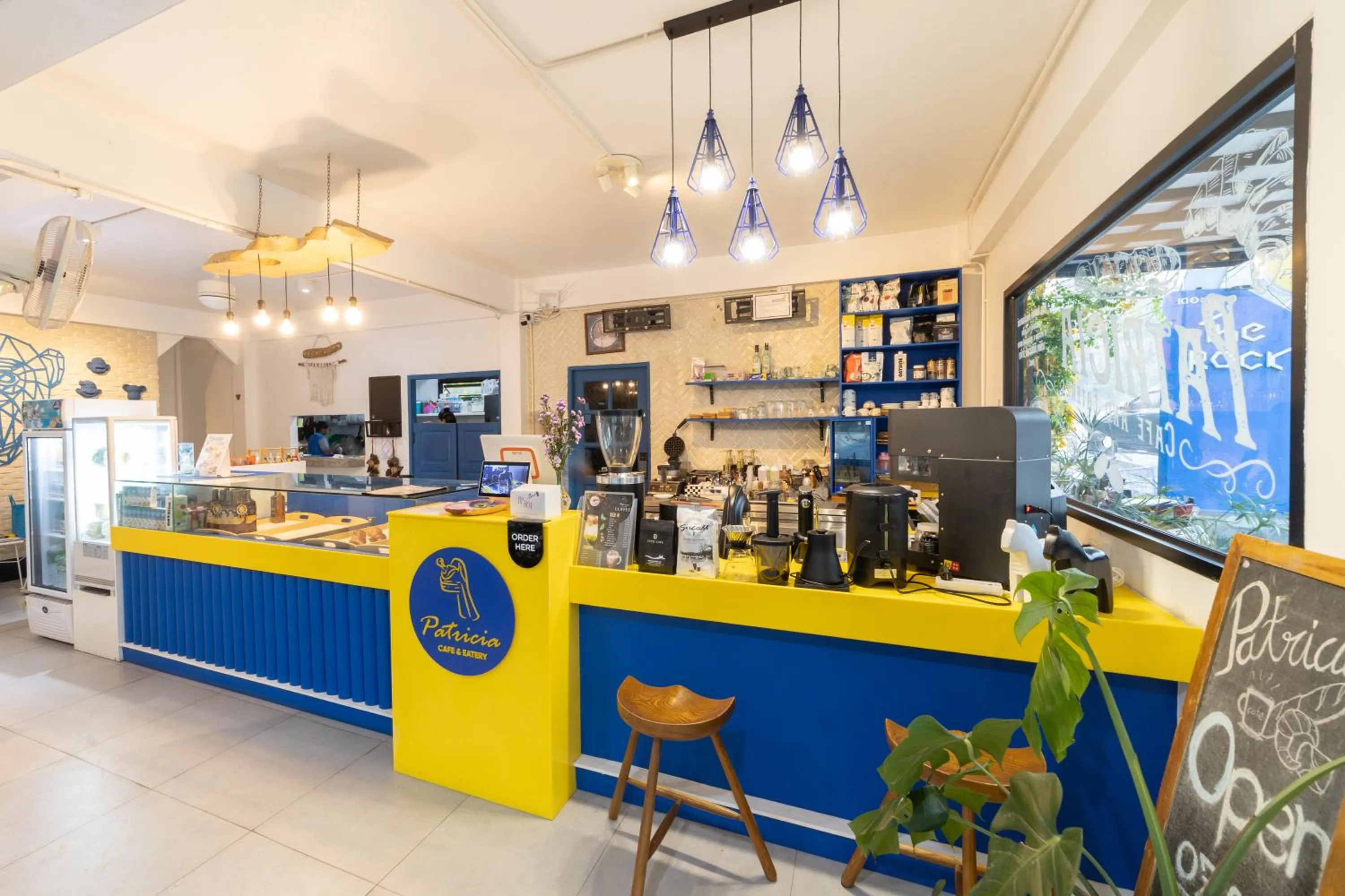 Restaurant/places to eat in The Rock Samui Beach Resort