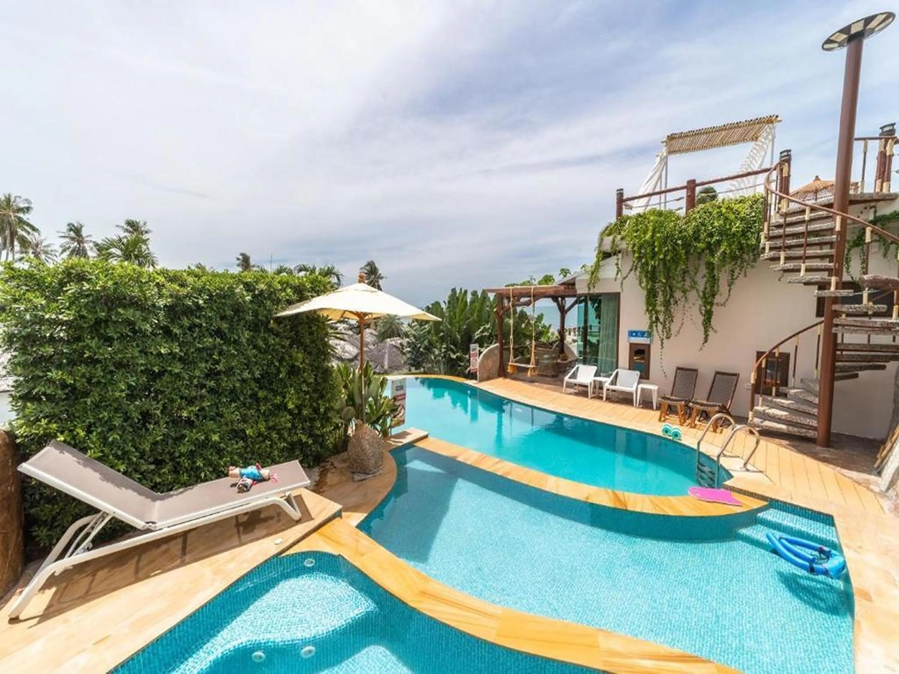 Area and facilities in The Rock Samui Beach Resort