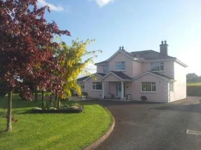 Garden in Tir Na Nog B&B