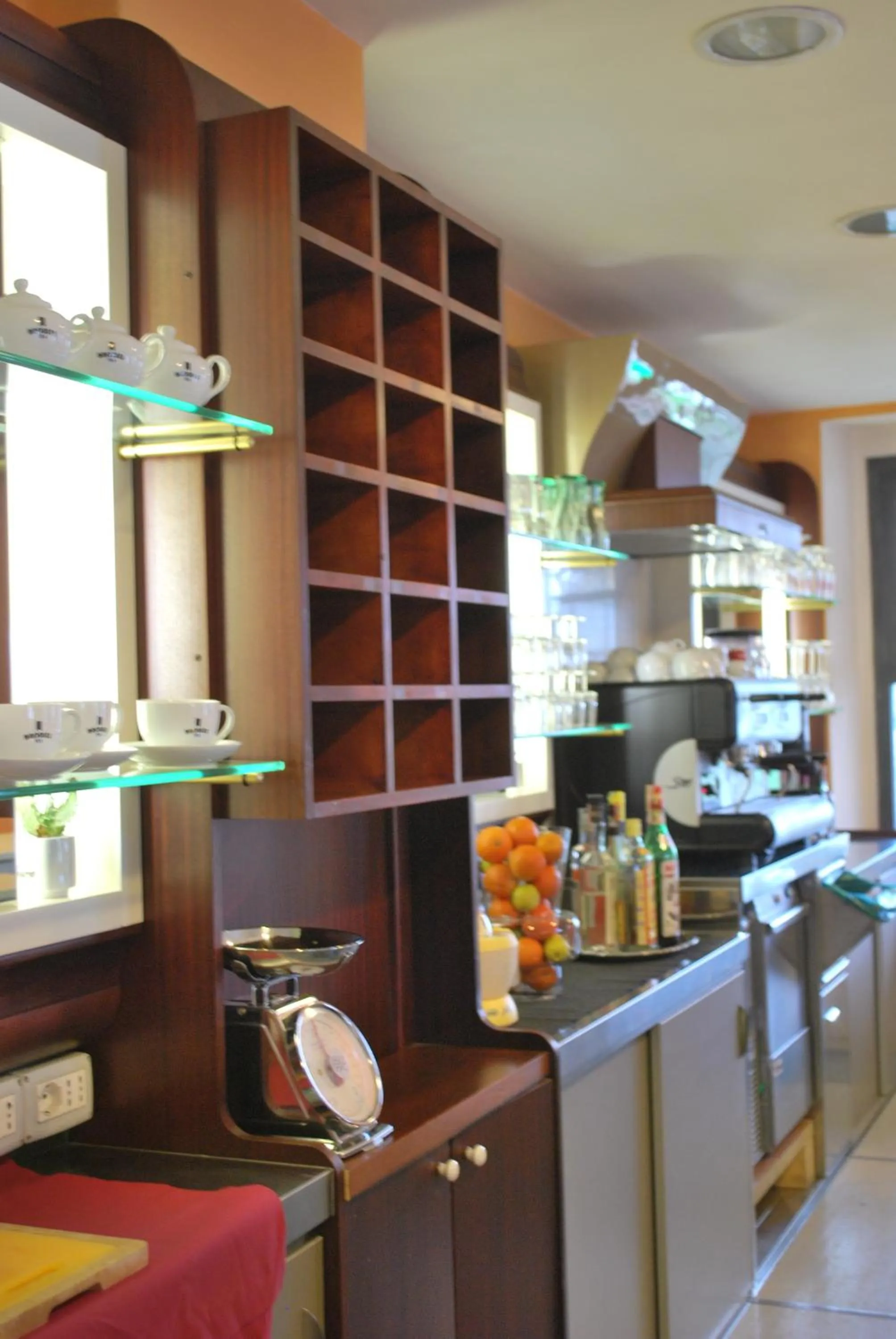 Kitchen or kitchenette in Albergo Smeraldo