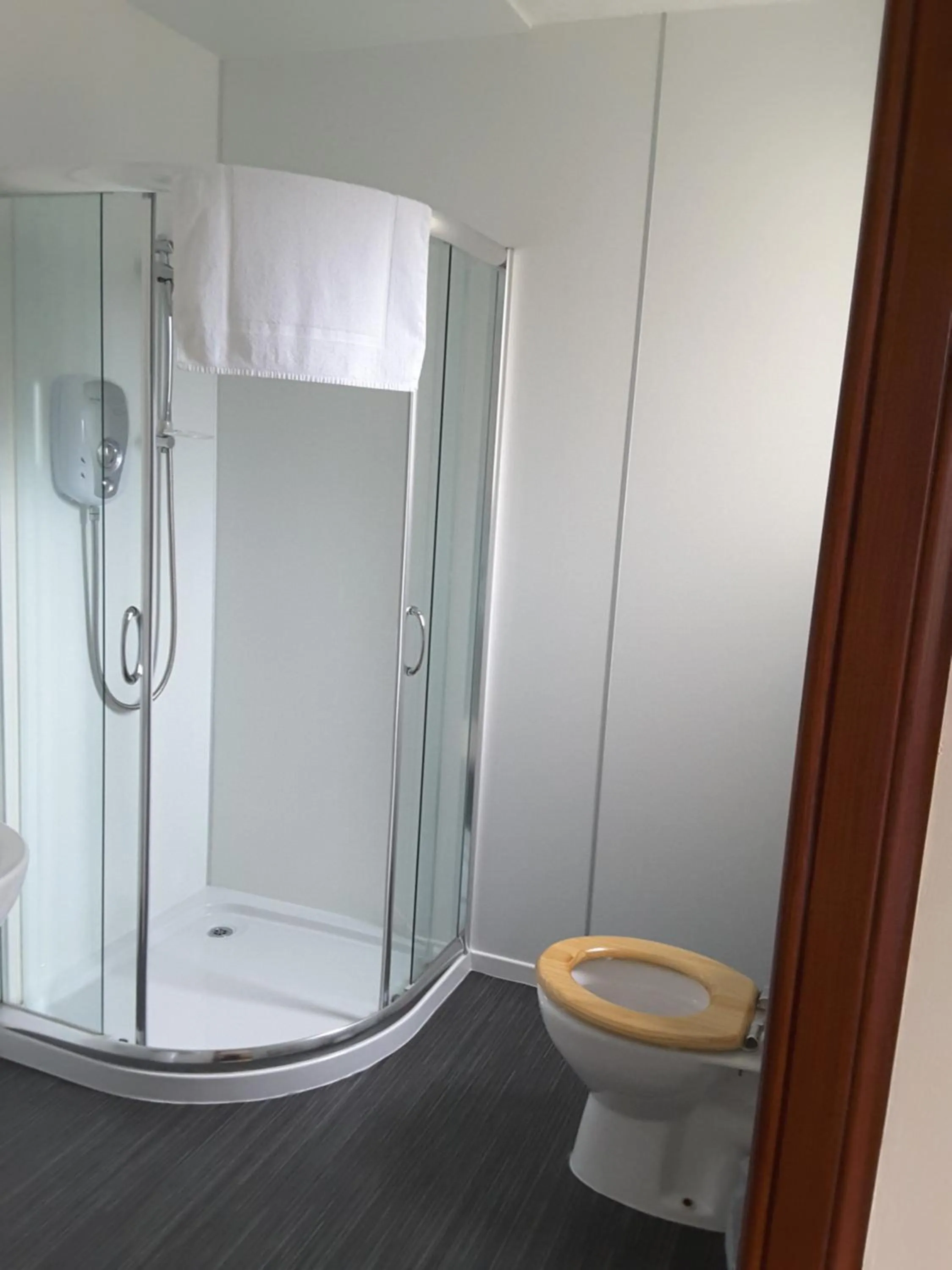 Bathroom in Blinkbonnie Guest House