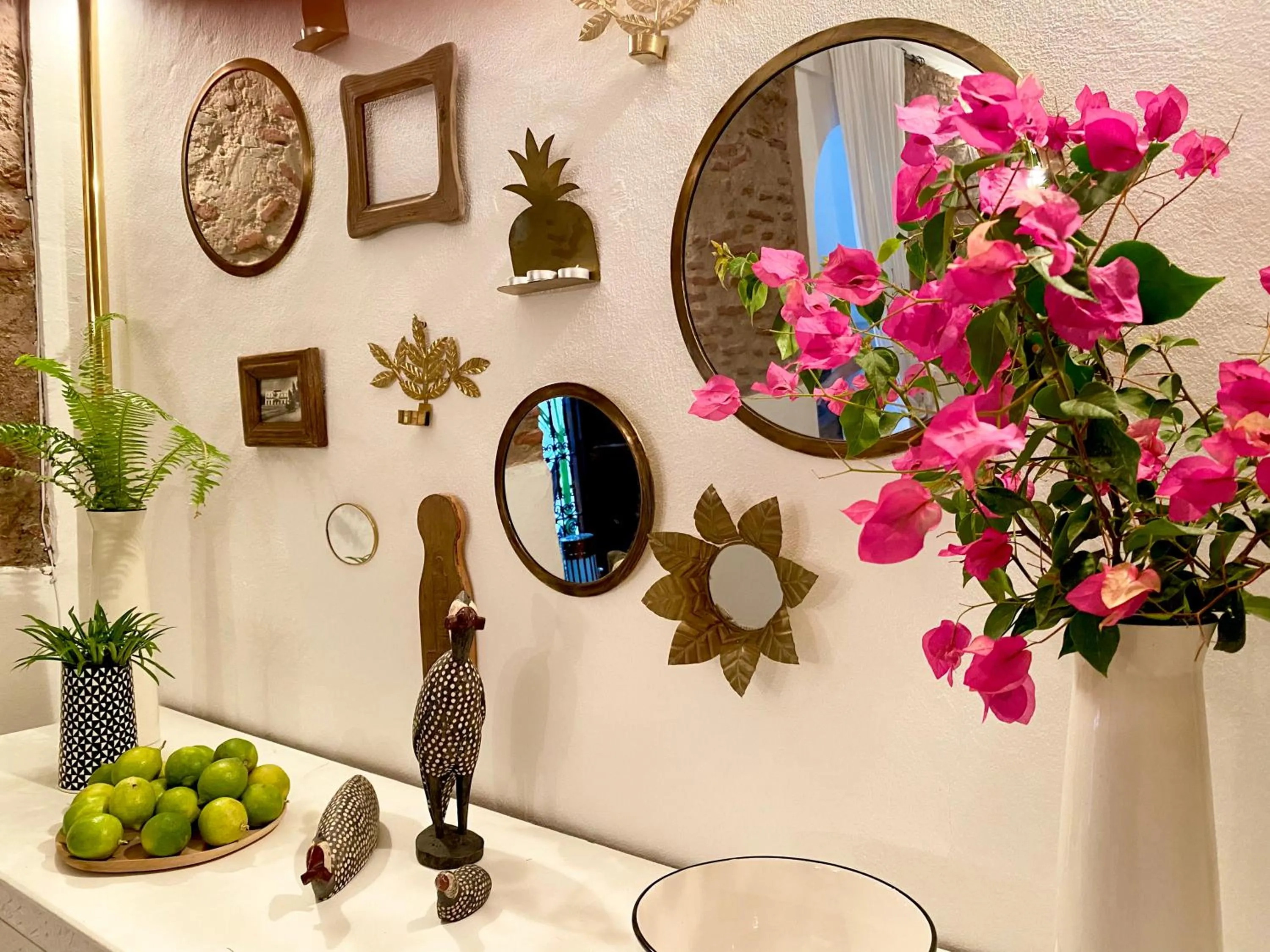 Decorative detail in Riad Wabisabi