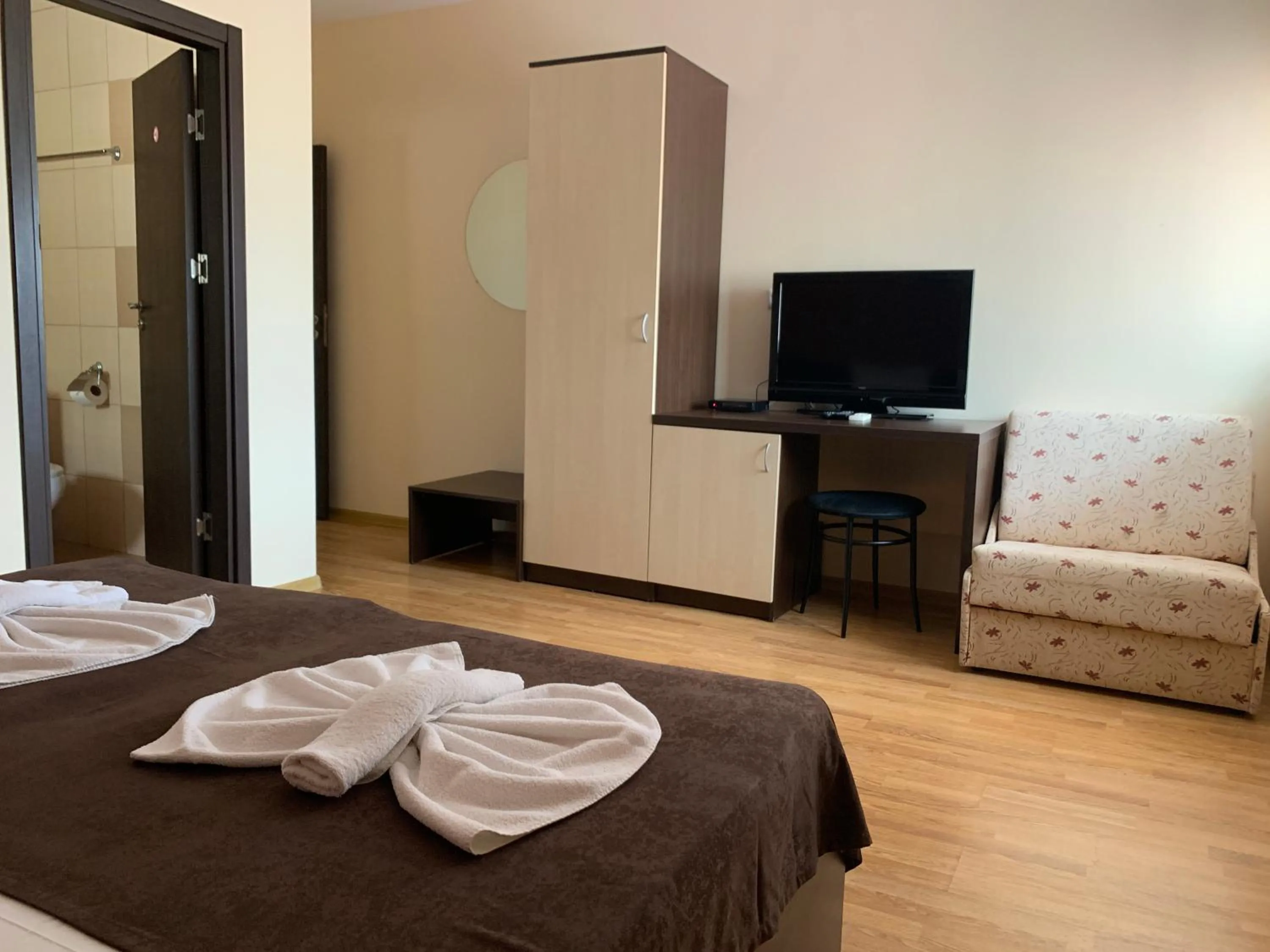 TV and multimedia, Bed in Family Hotel Piter