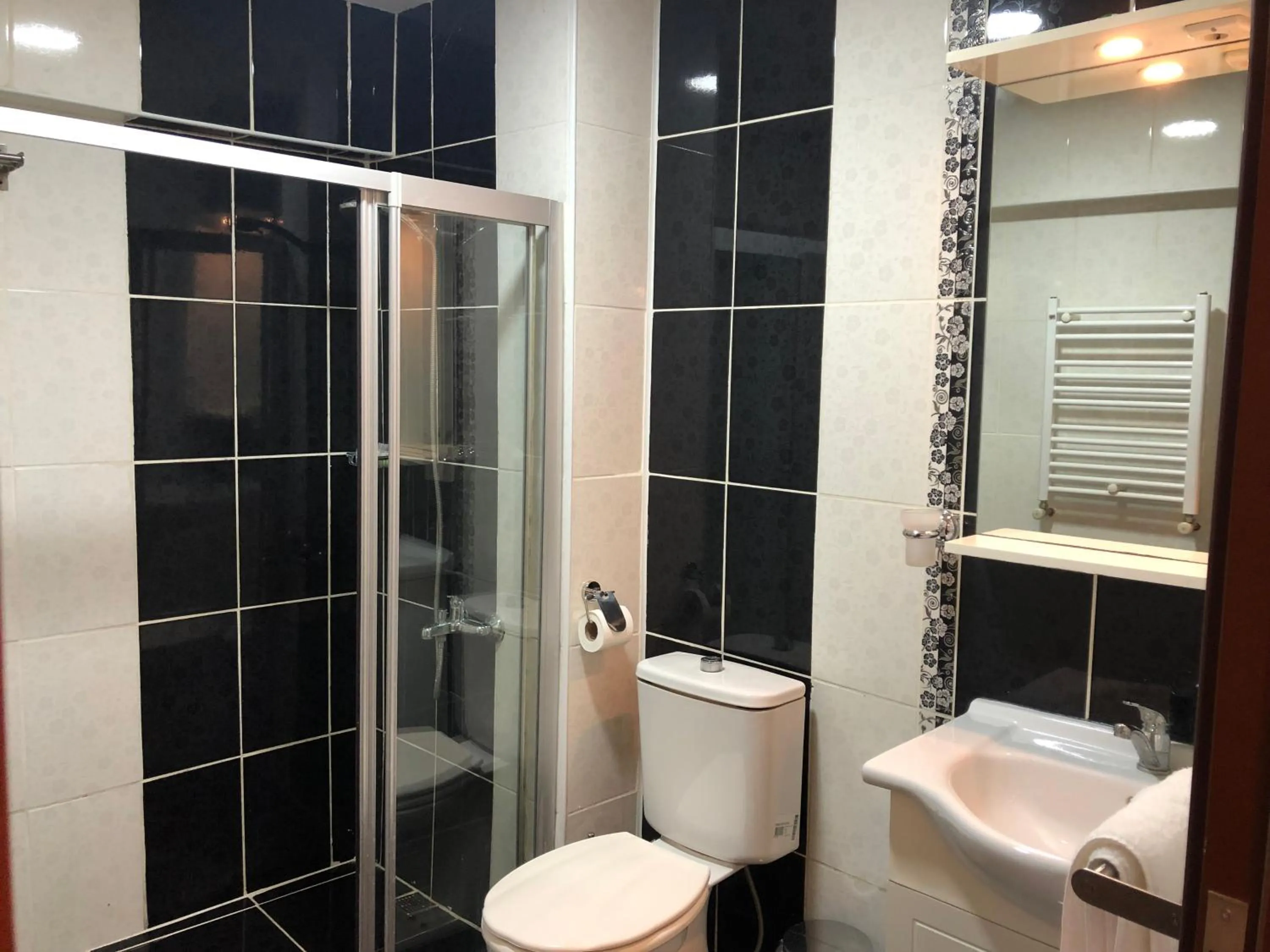 Shower in Capricorn by Otantik Suites