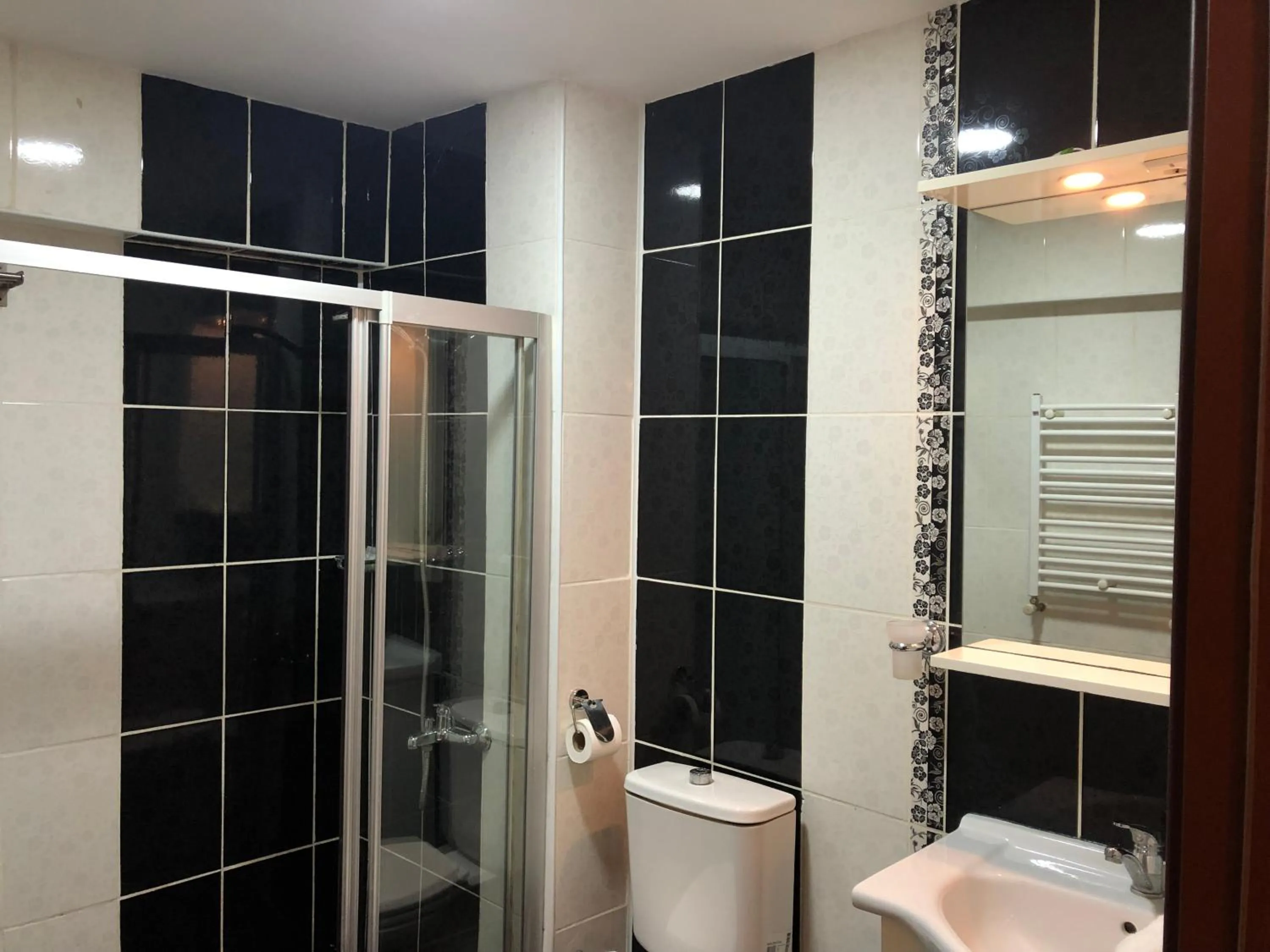 Shower in Capricorn by Otantik Suites