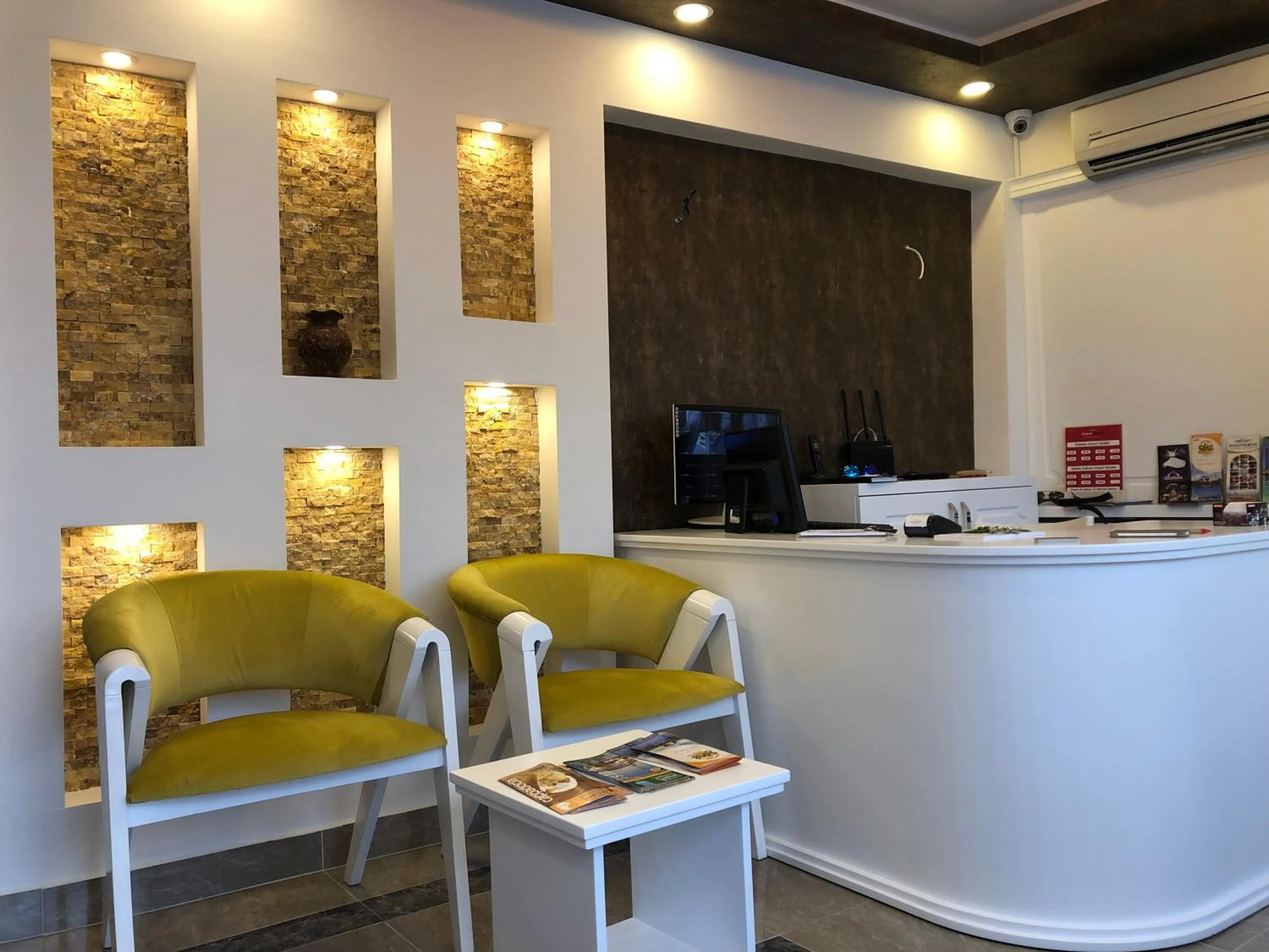 Facade/entrance in Capricorn by Otantik Suites