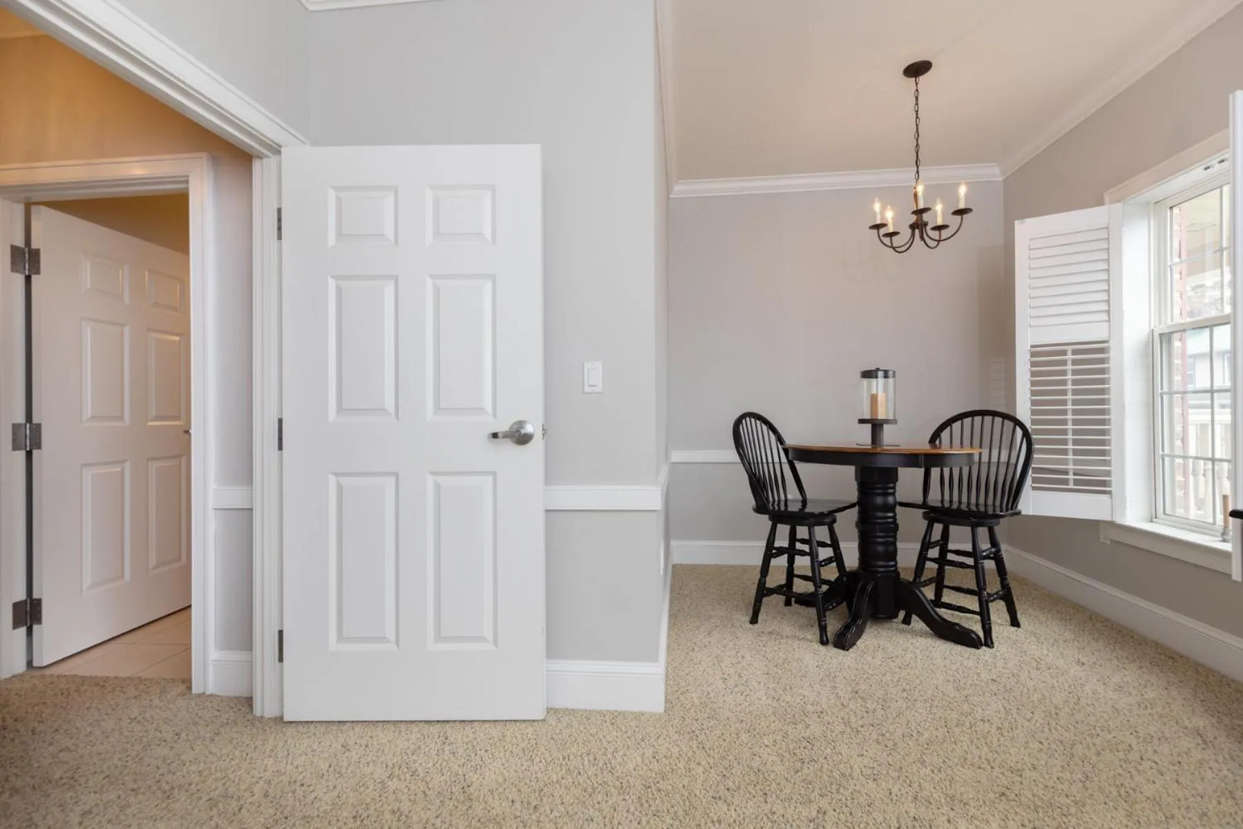 Seating area in Selinsgrove Inn