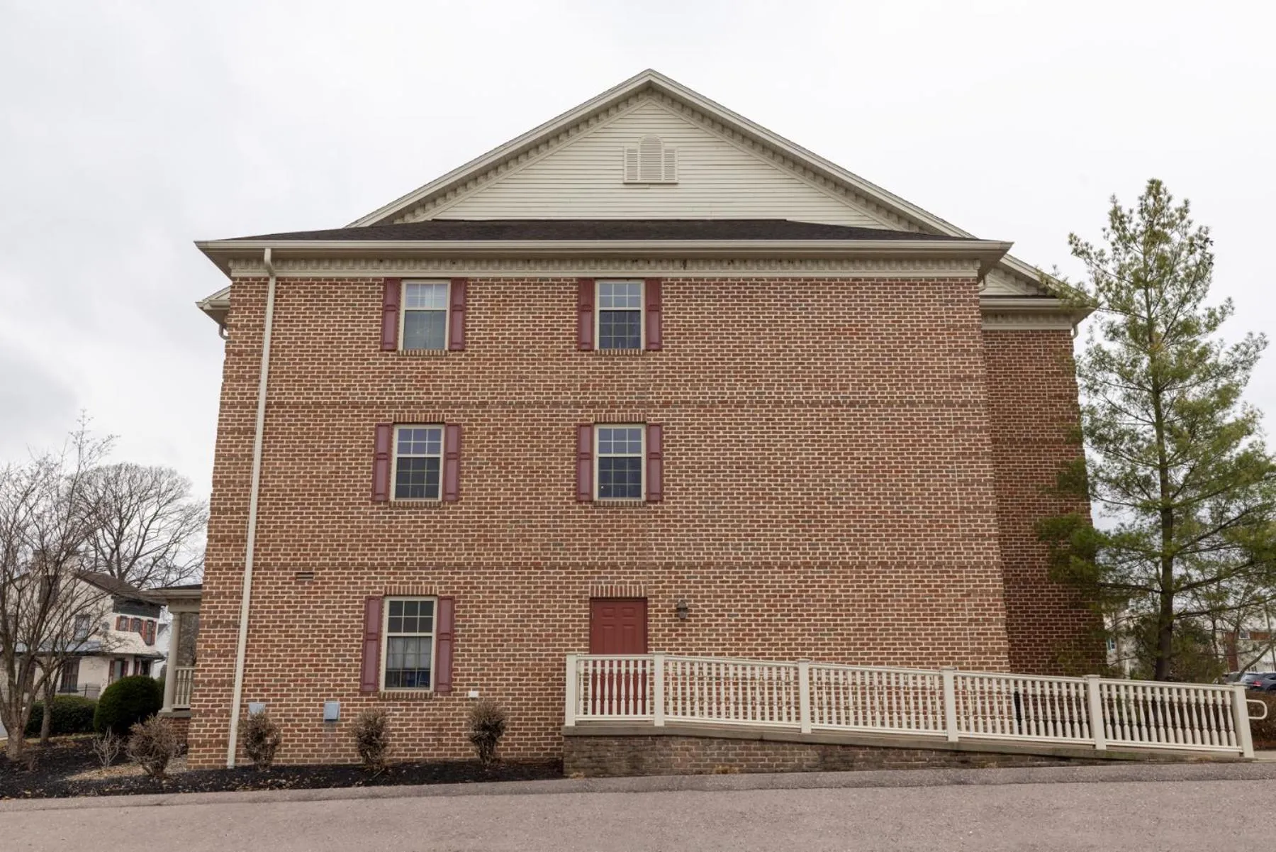 Property building in Selinsgrove Inn