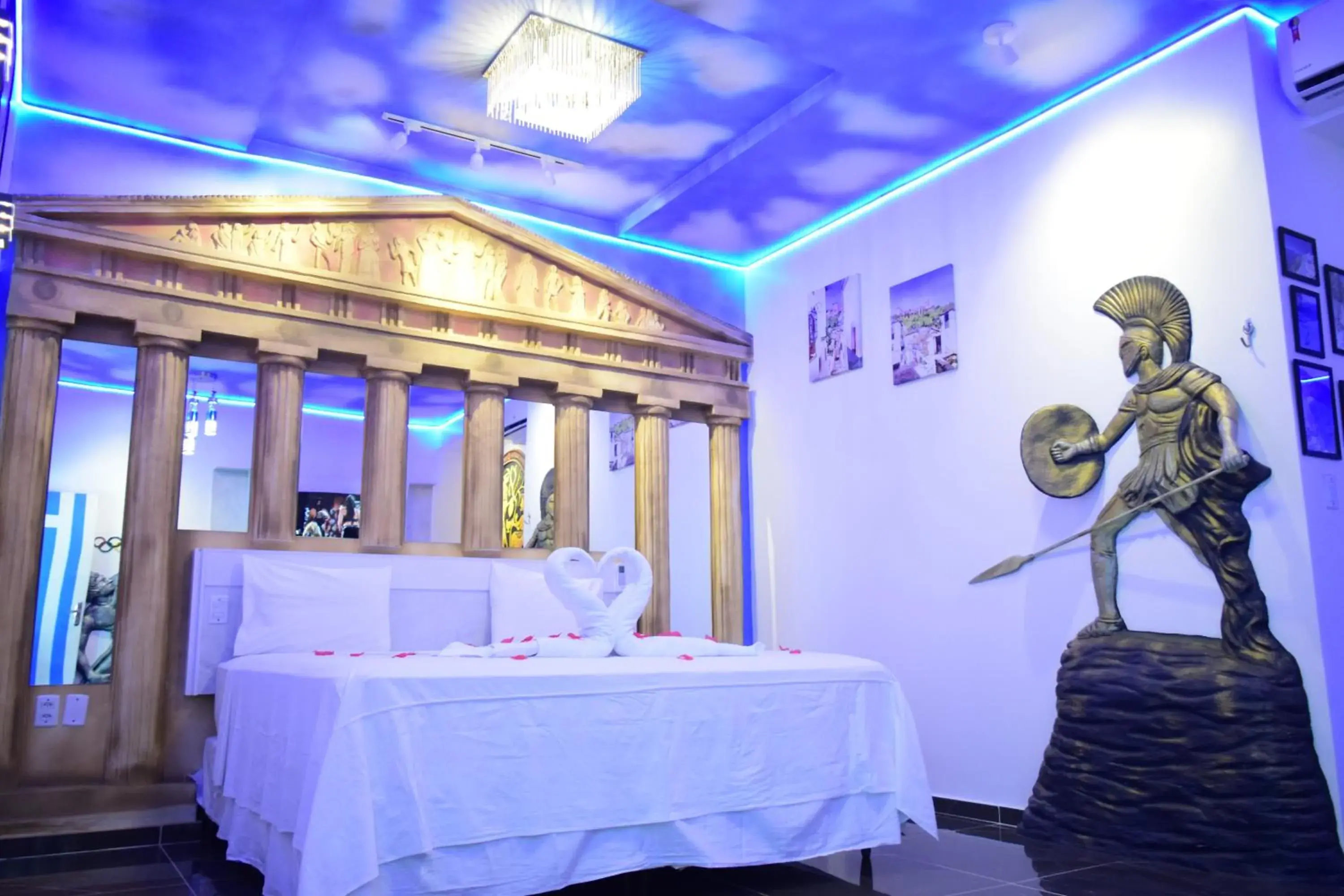 King Suite with Spa Bath in Pousada Country K no Parque Aquamak King Suite with Spa Bath in Pousada Country K no Parque Aquamak