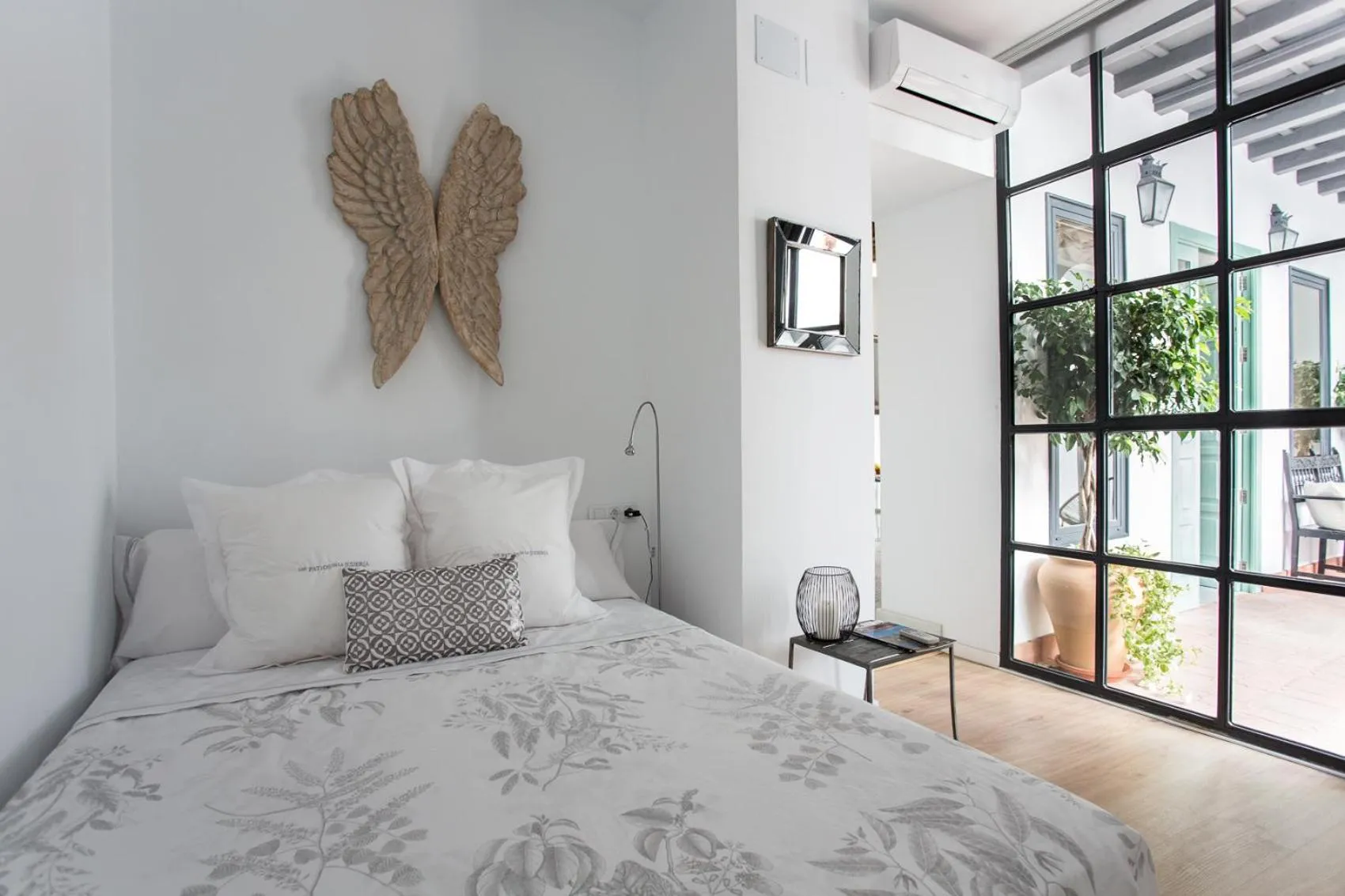 Bed in Apartamentos Los Patios de la Judería