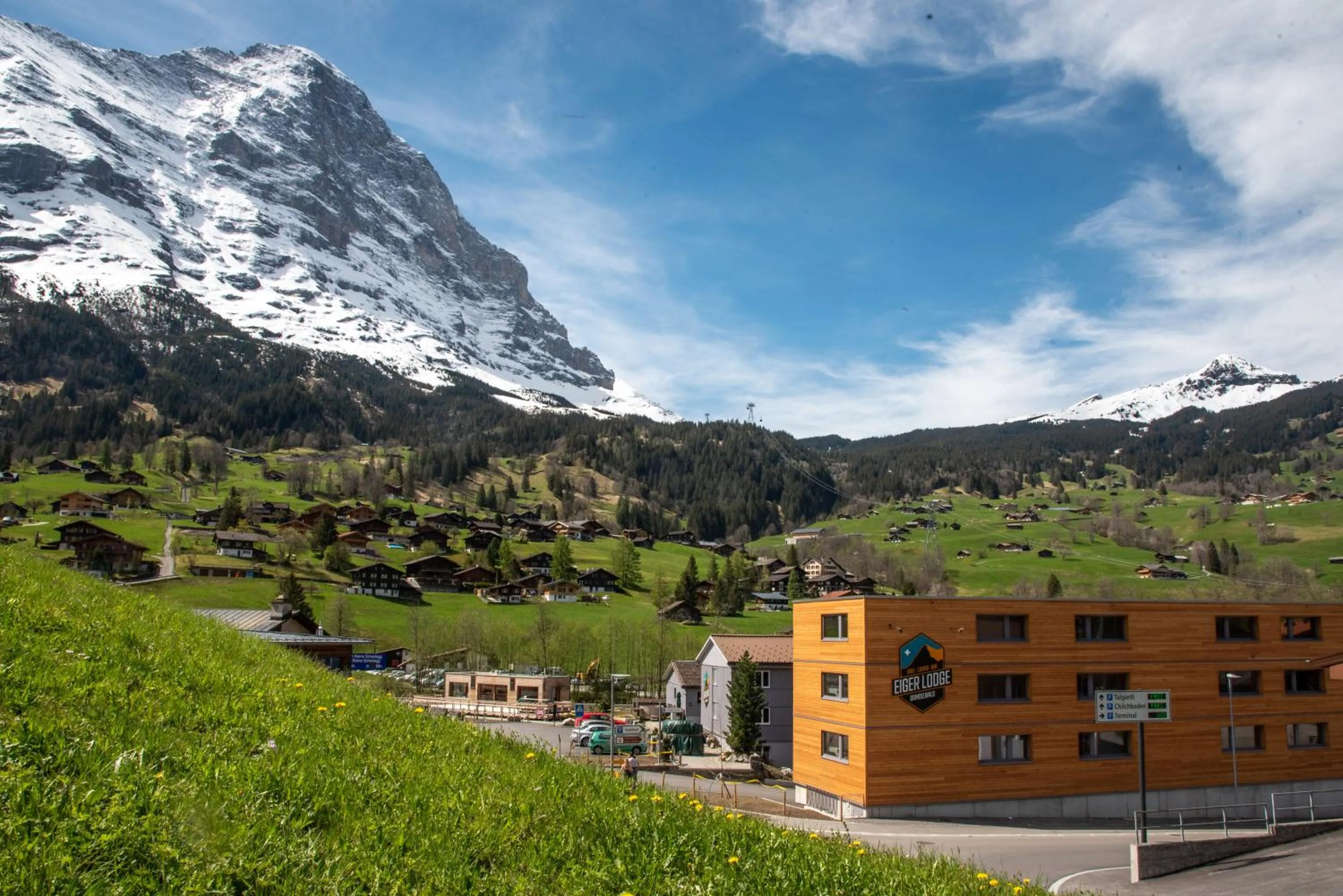 Property building in Eiger Lodge Chic