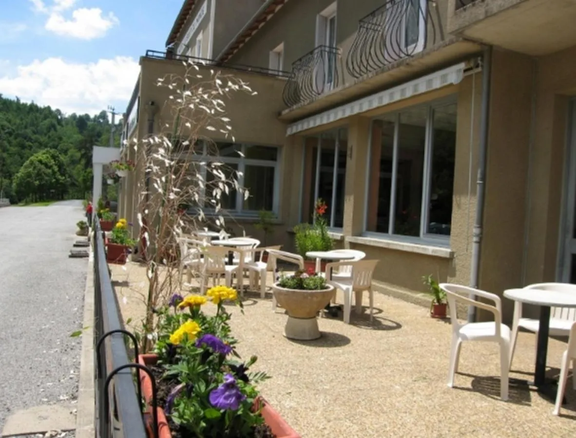 Patio in Hôtel du Bout du Monde
