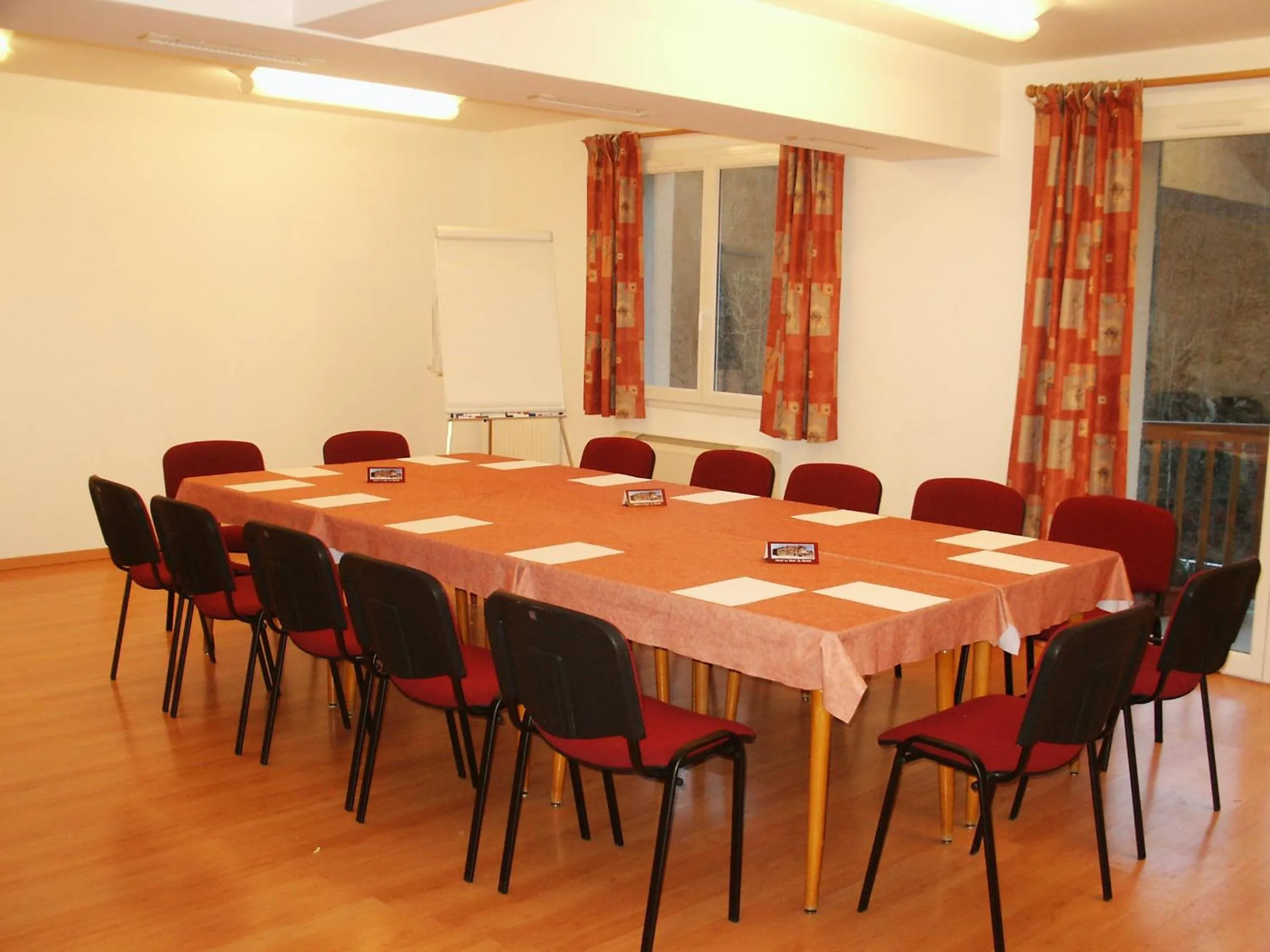 Meeting/conference room in Hôtel du Bout du Monde