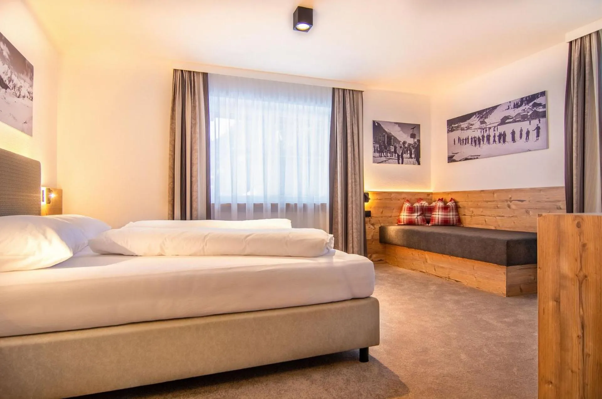 Photo of the whole room, Bed in Hotel Garni Waldschlössl