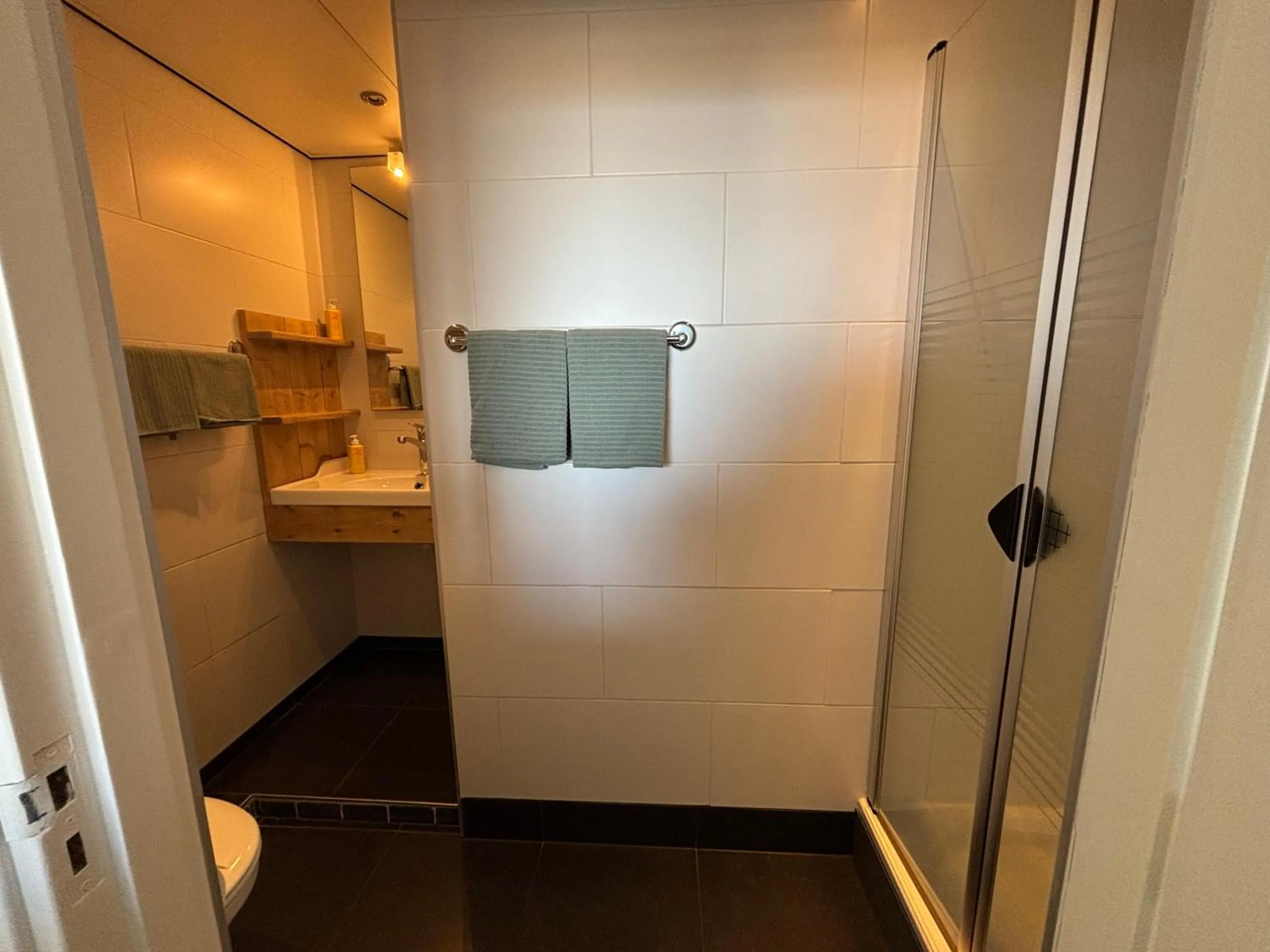 Bathroom in Bed&Breakfast aan Strand