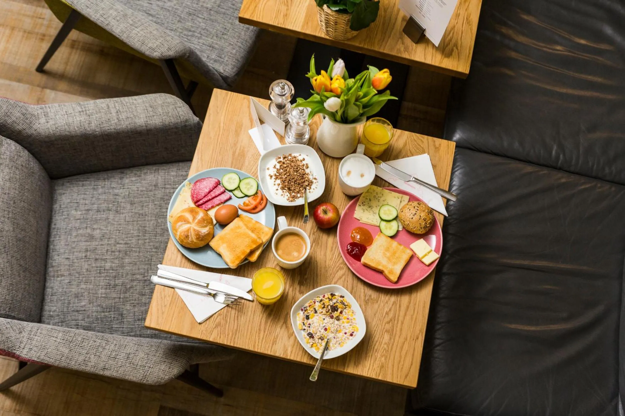 Buffet breakfast in Five Reasons Hostel & Hotel