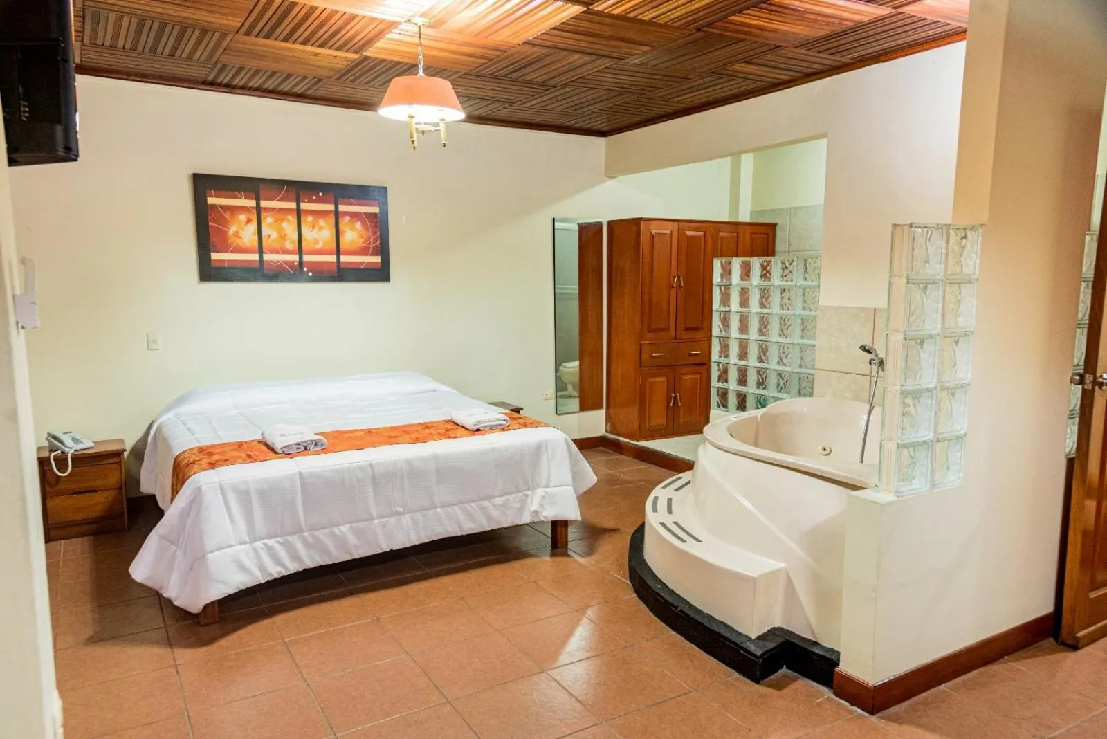Bed in Hotel Oro Verde & Suites