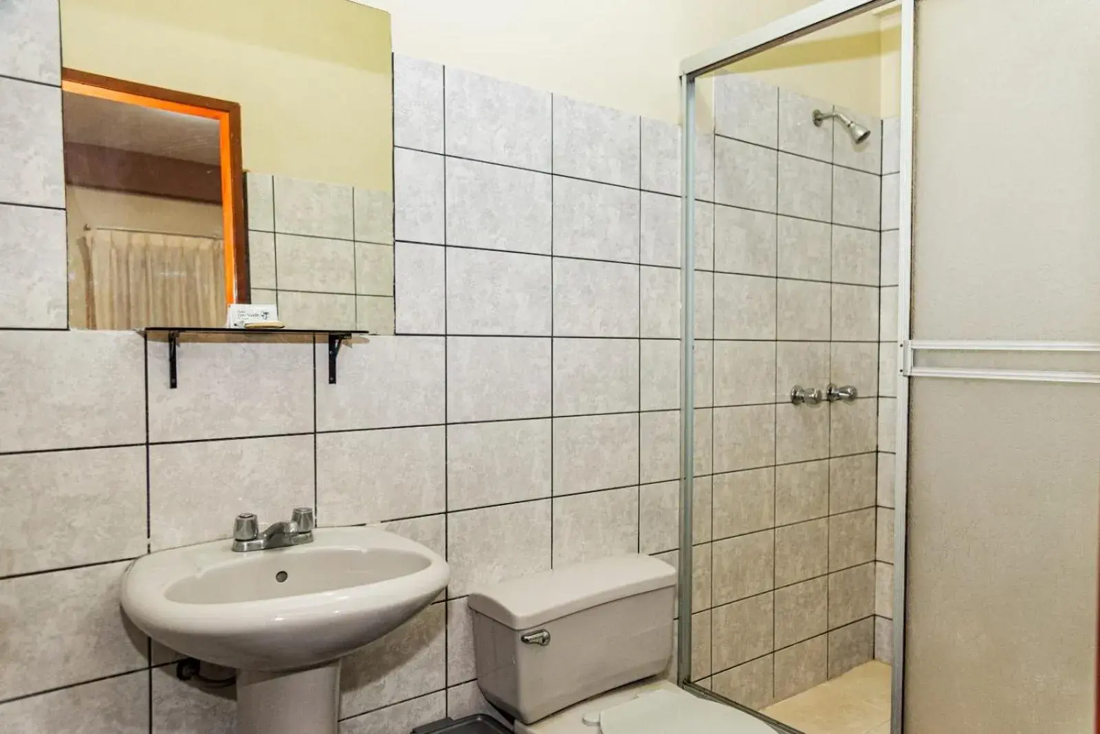 Superior Deluxe Double or Twin Room - single occupancy in Hotel Oro Verde Iquitos Superior Deluxe Double or Twin Room - single occupancy in Hotel Oro Verde Iquitos