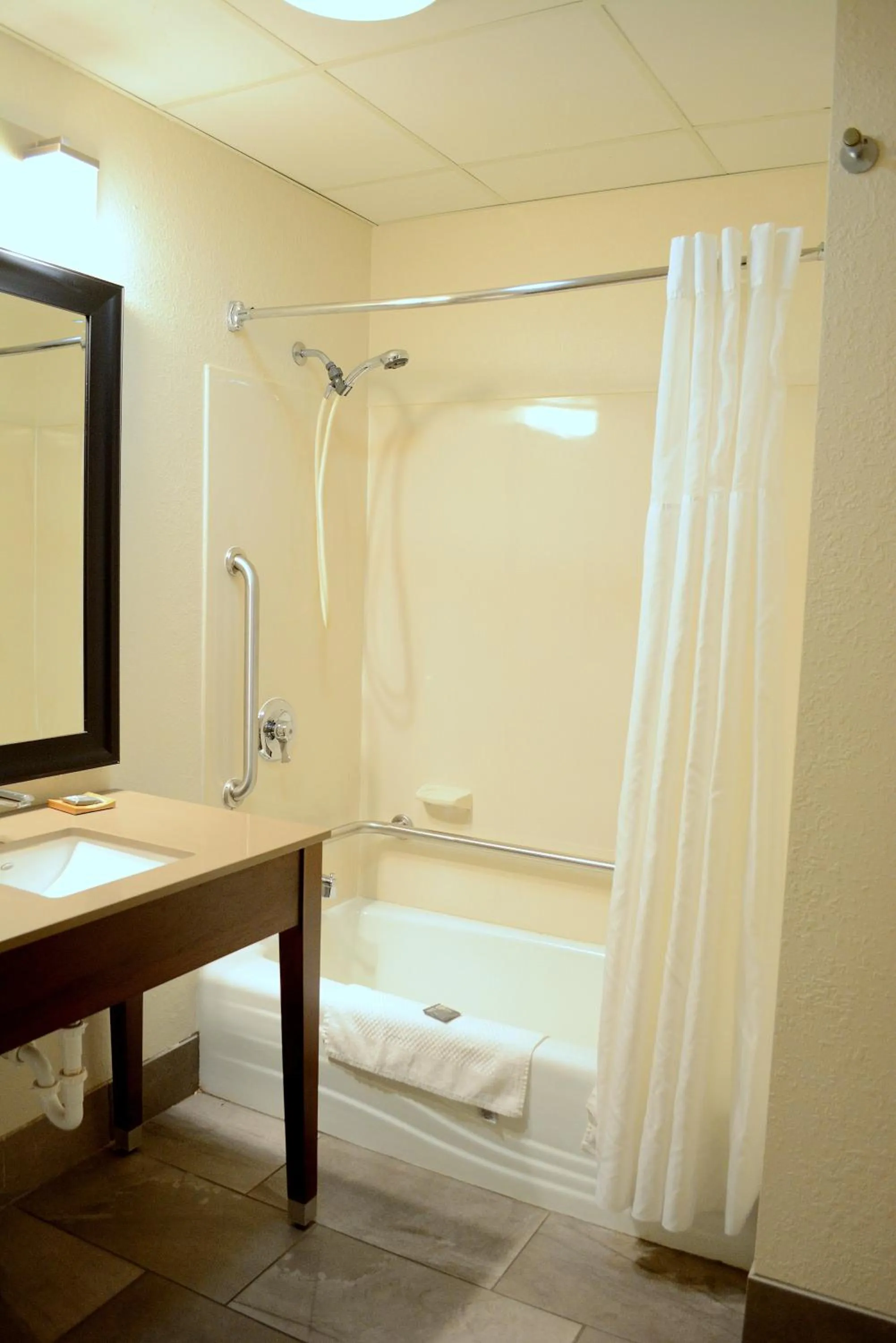 Bathroom in Country Inn & Suites by Radisson, Port Clinton, OH