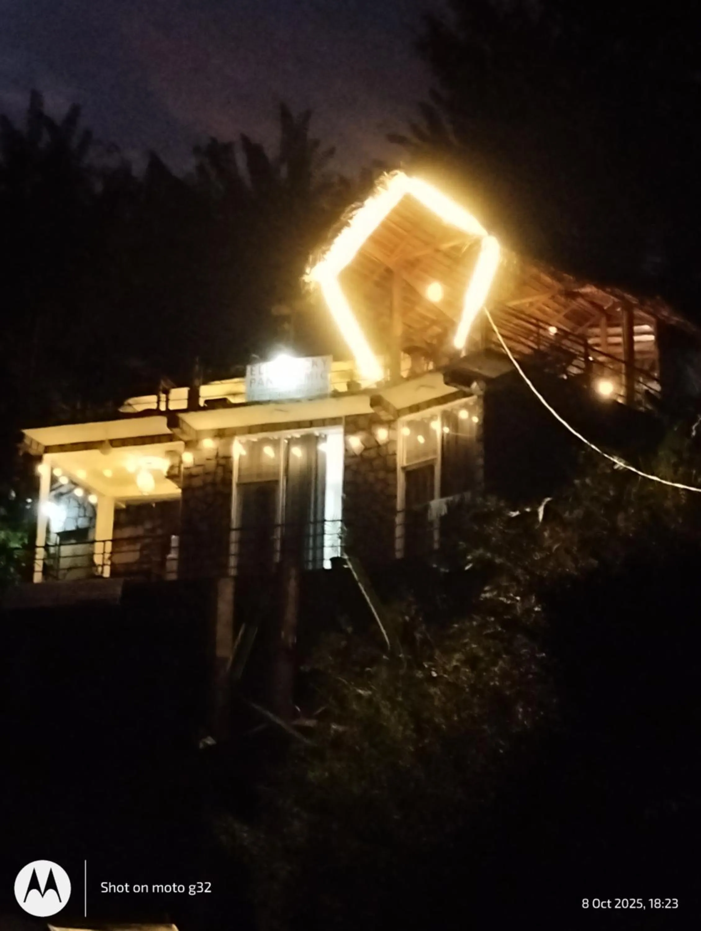 Ella Lucky Panoramic