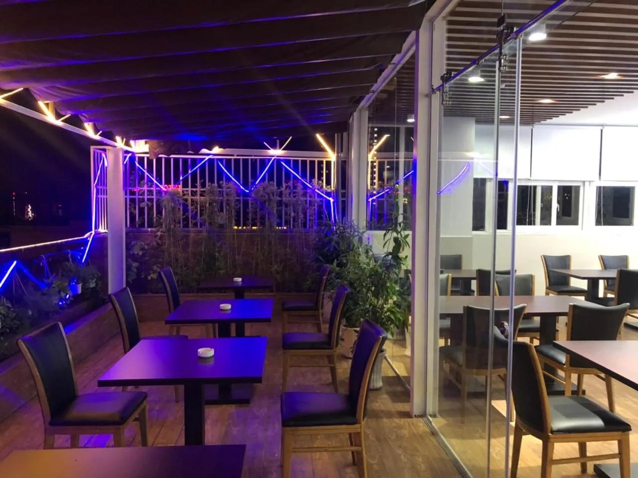 Patio in Doha 2 Hotel Saigon Airport