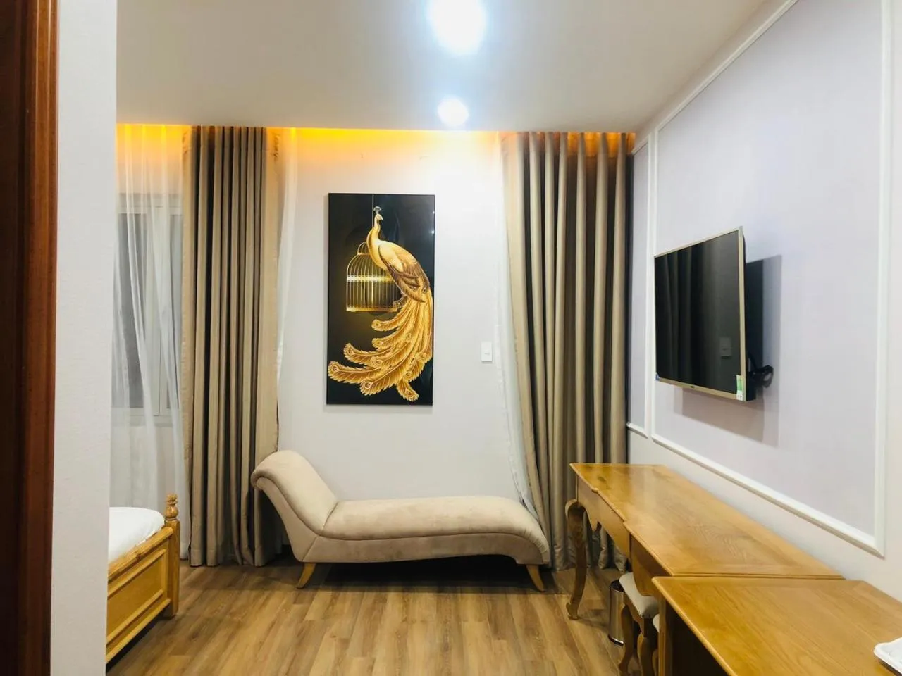 TV and multimedia in Doha 2 Hotel Saigon Airport