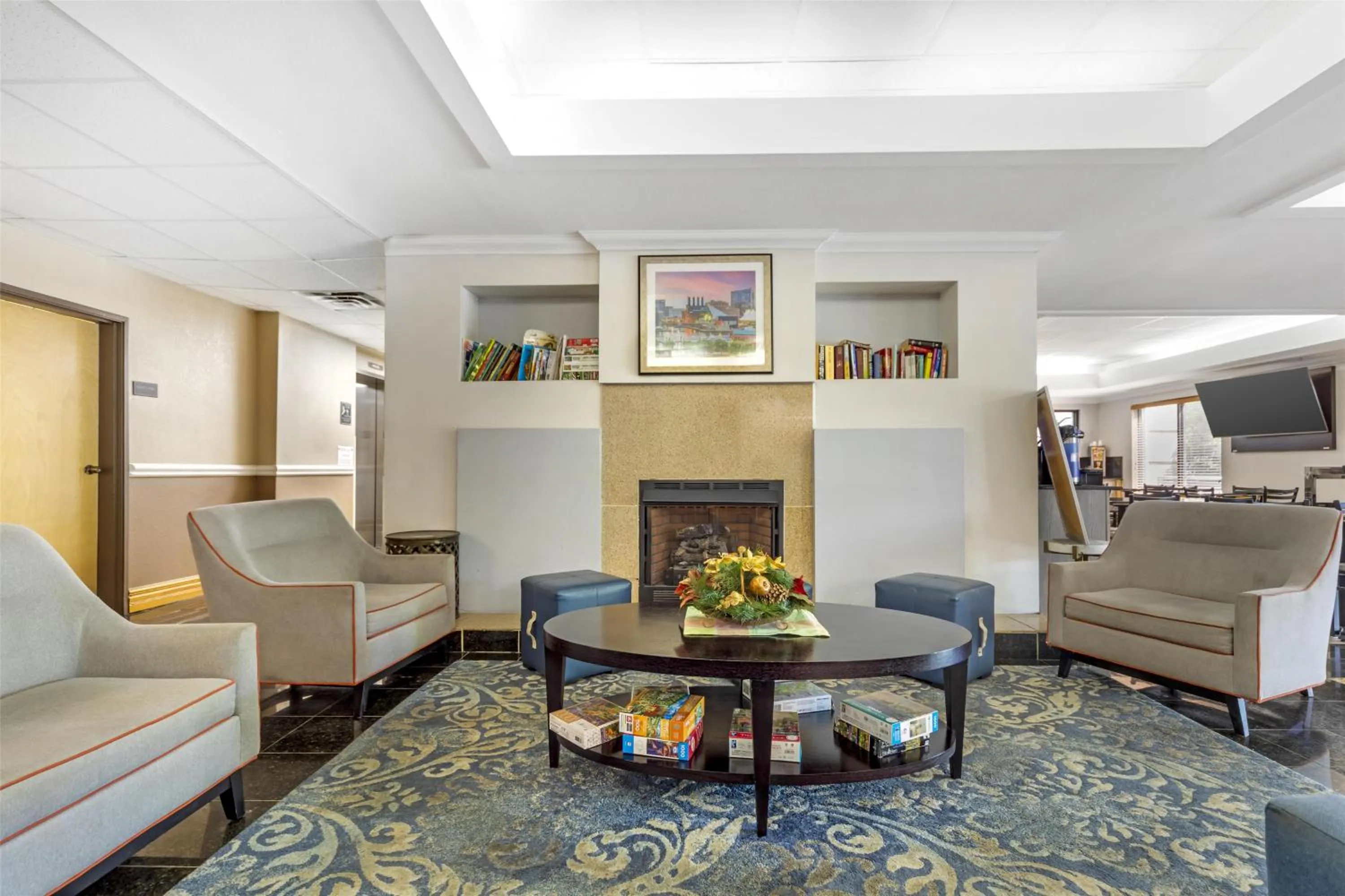 Lobby or reception in Best Western Chesapeake Bay North Inn