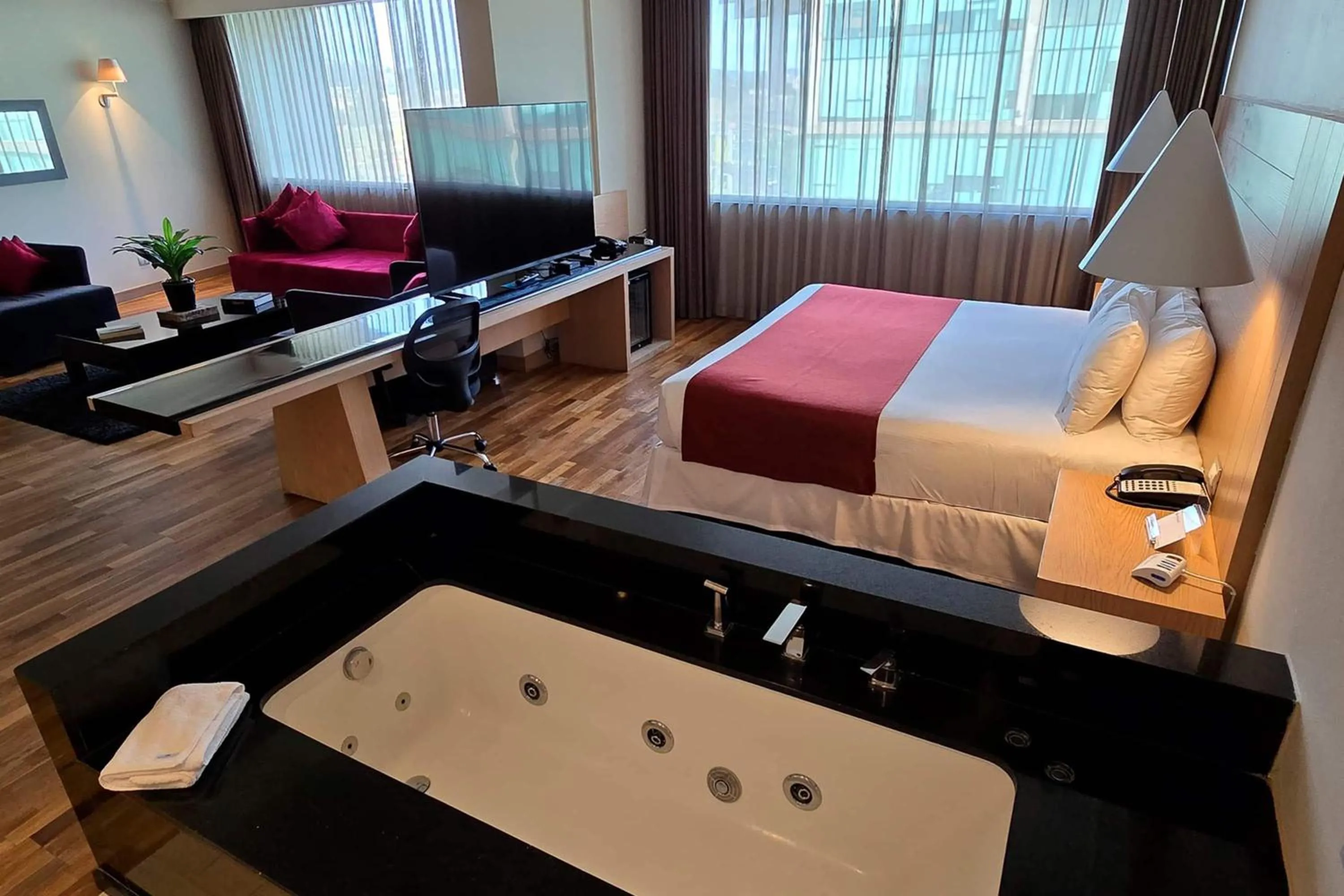 Photo of the whole room, Bed in Wyndham Concepcion Pettra