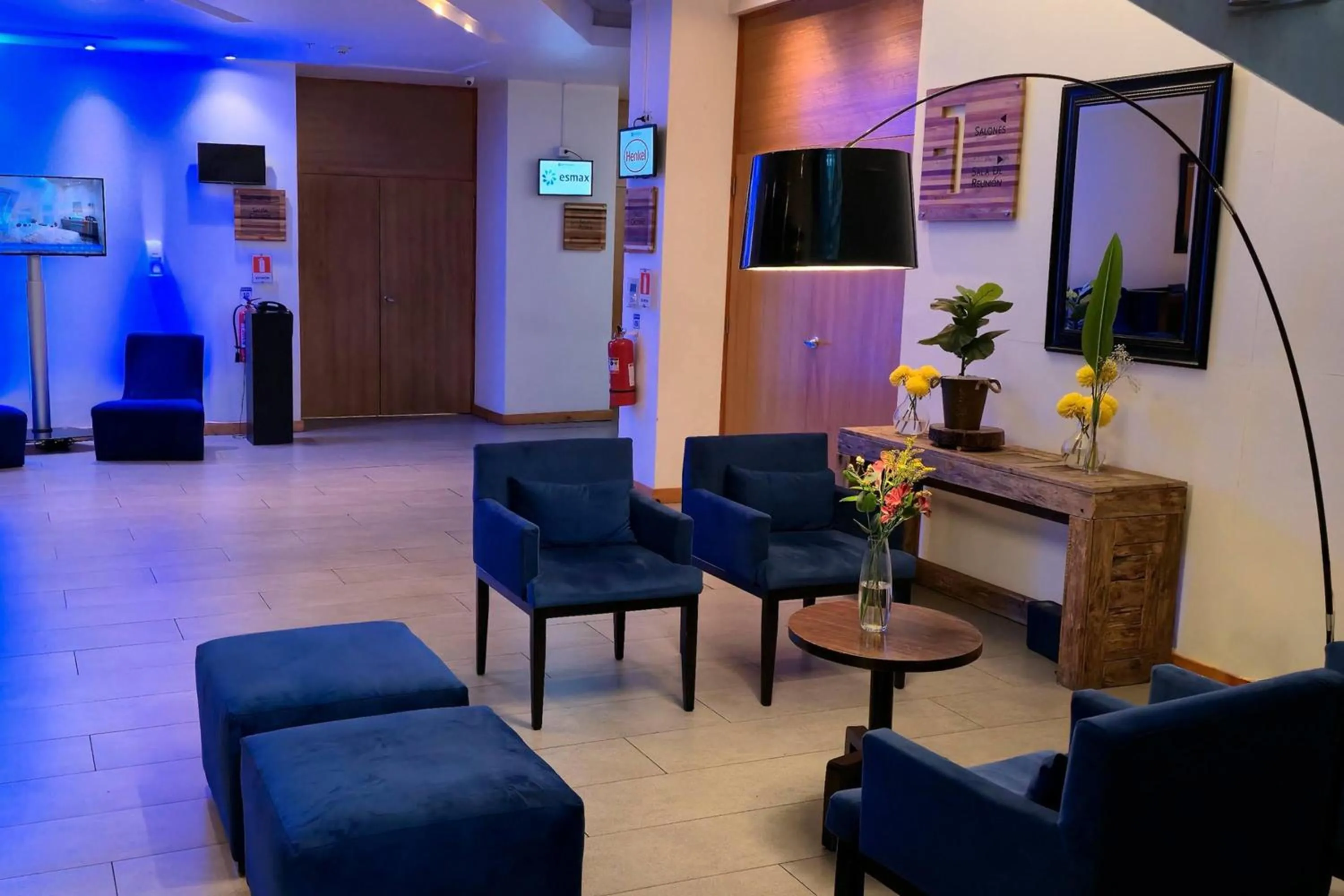 Meeting/conference room in Wyndham Concepcion Pettra