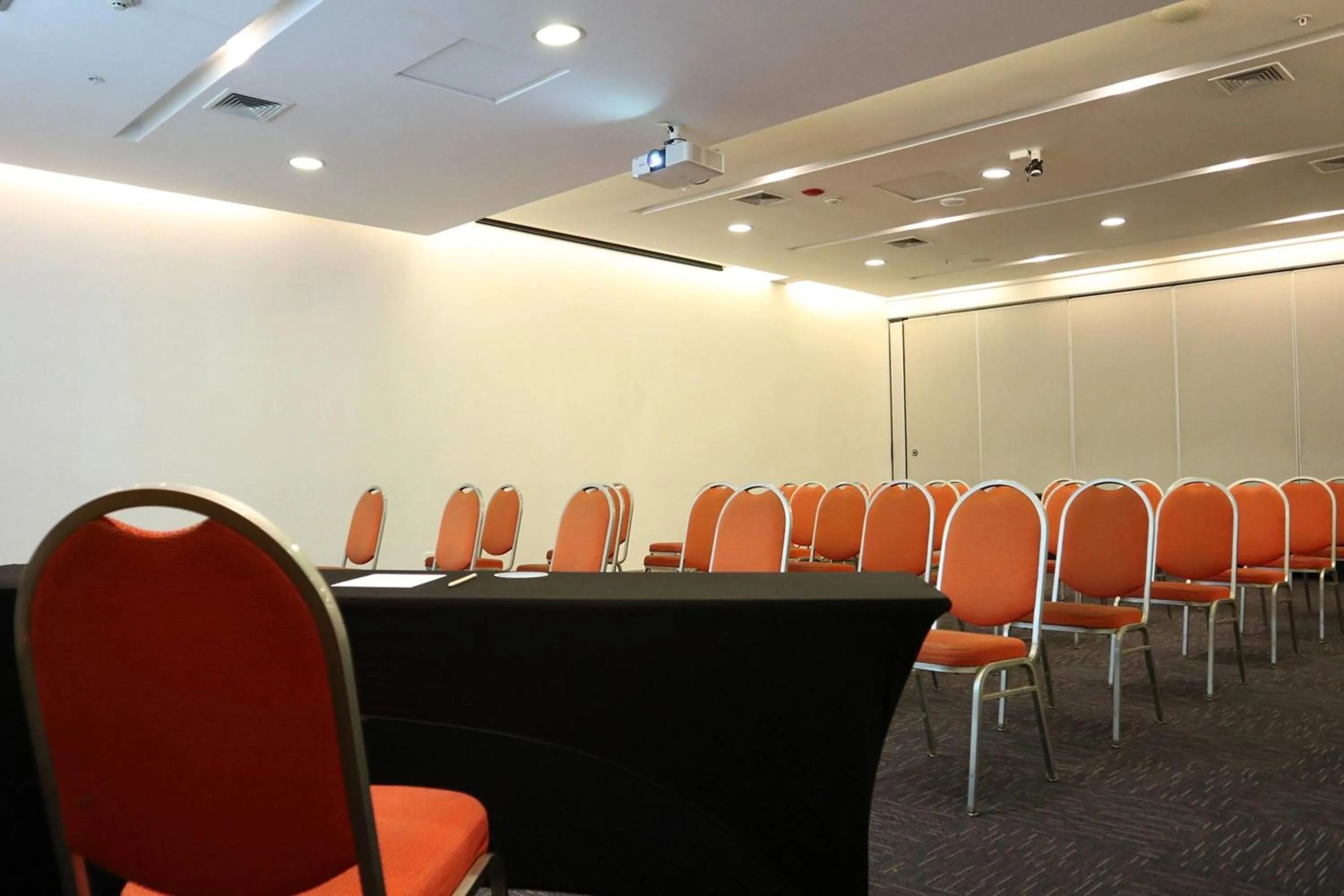 Meeting/conference room in Wyndham Concepcion Pettra