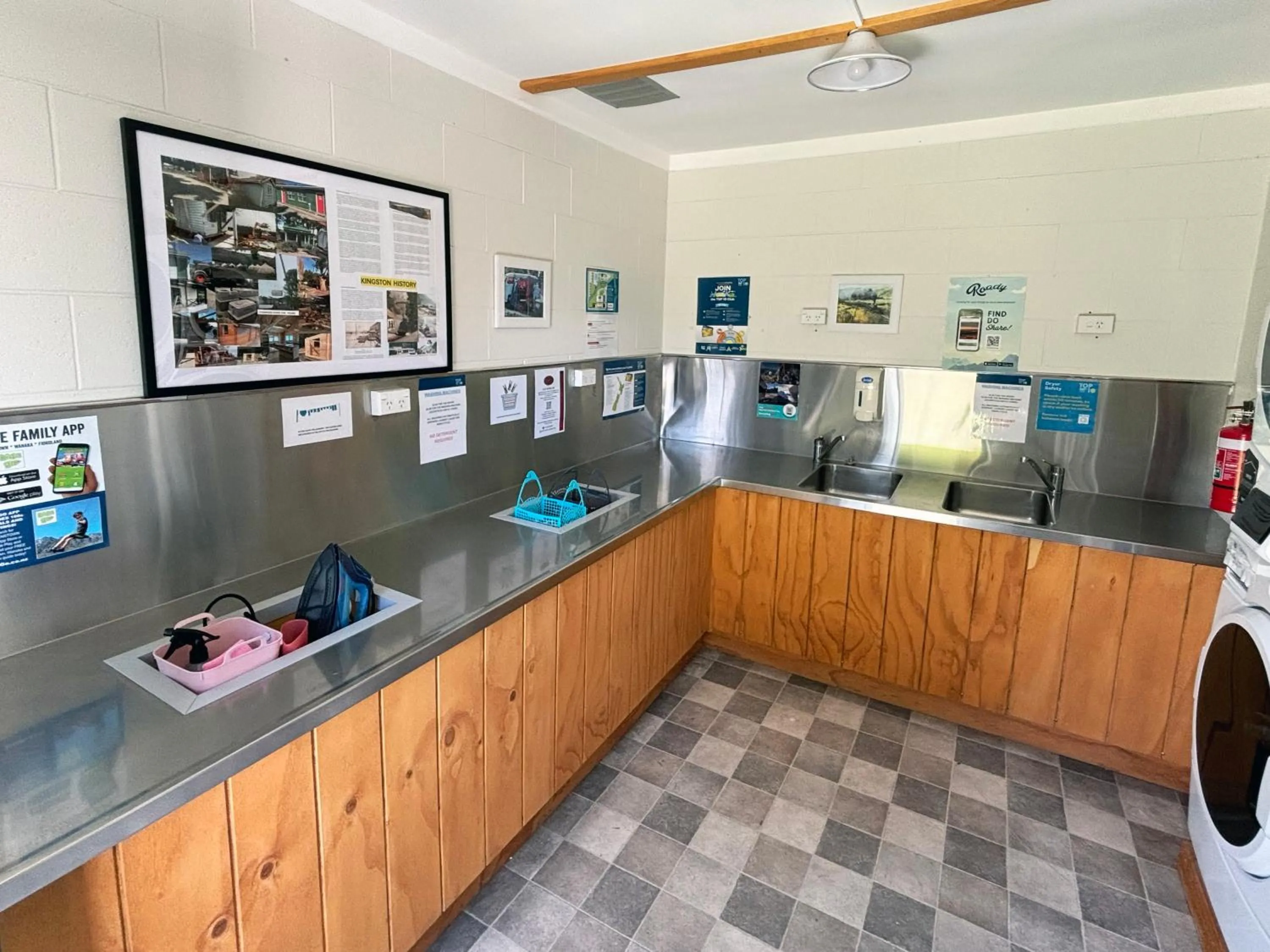 laundry in Kingston TOP 10 Holiday Park