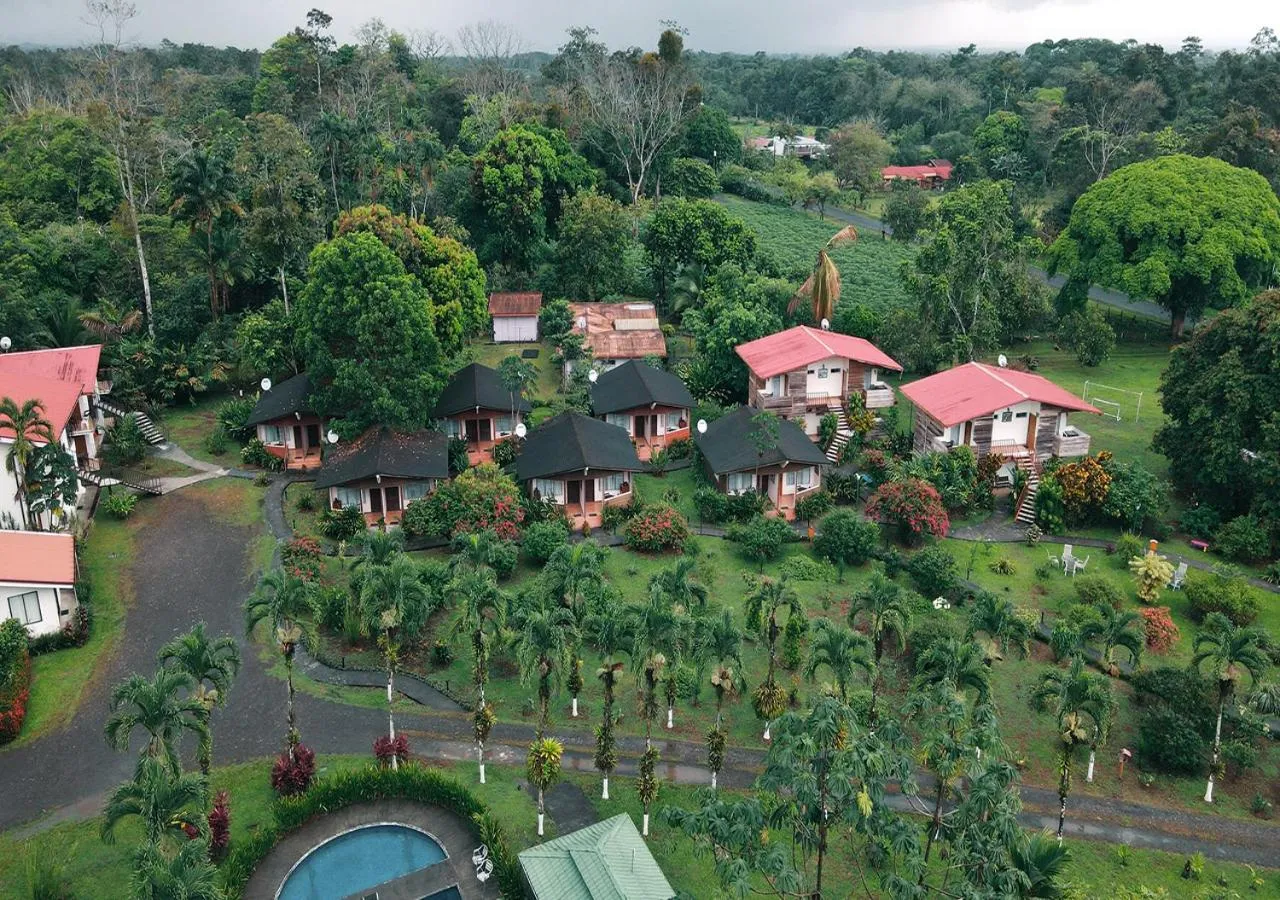 Property building in Hotel Eco Arenal