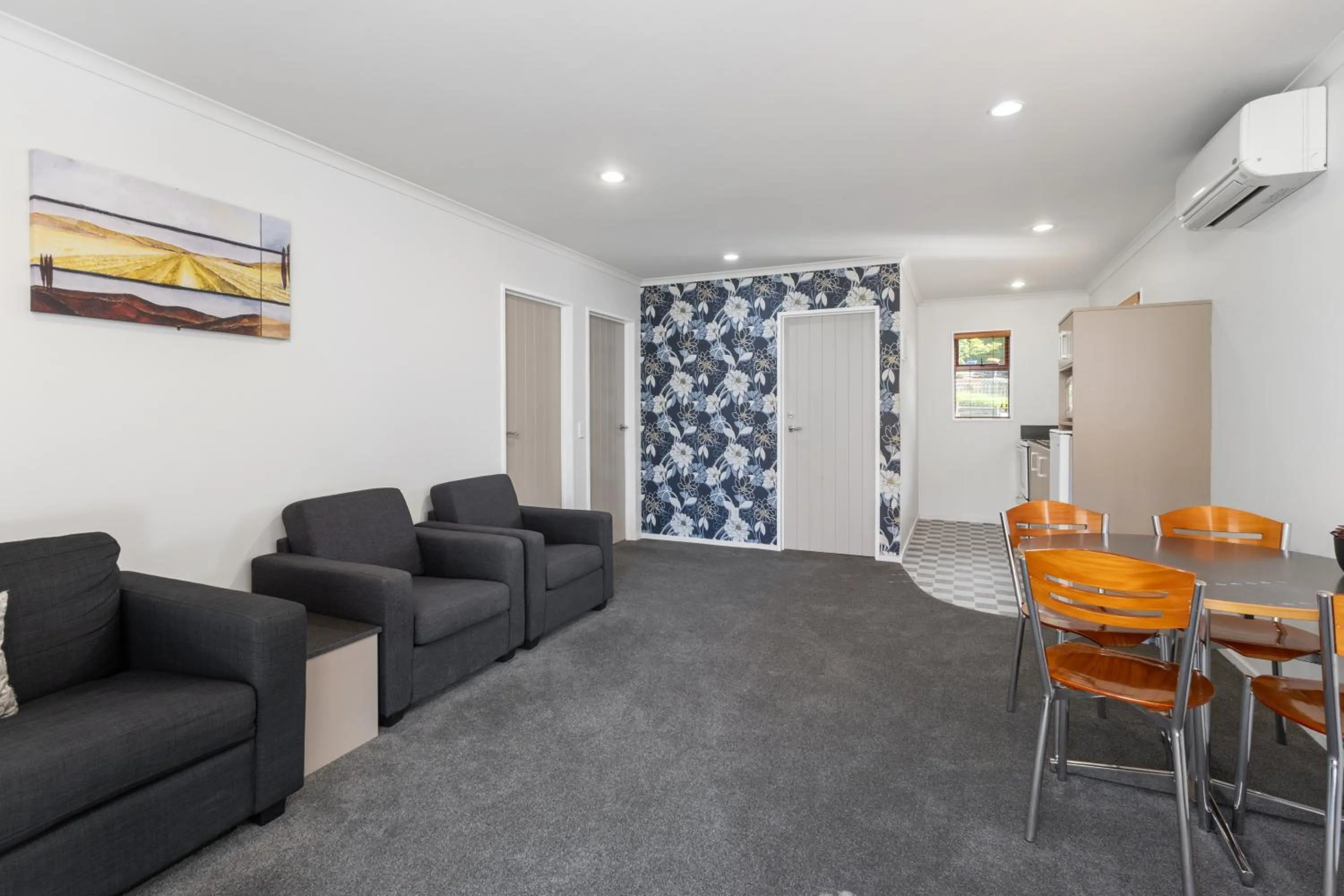 Living room in ASURE Scenic Route Motor Lodge