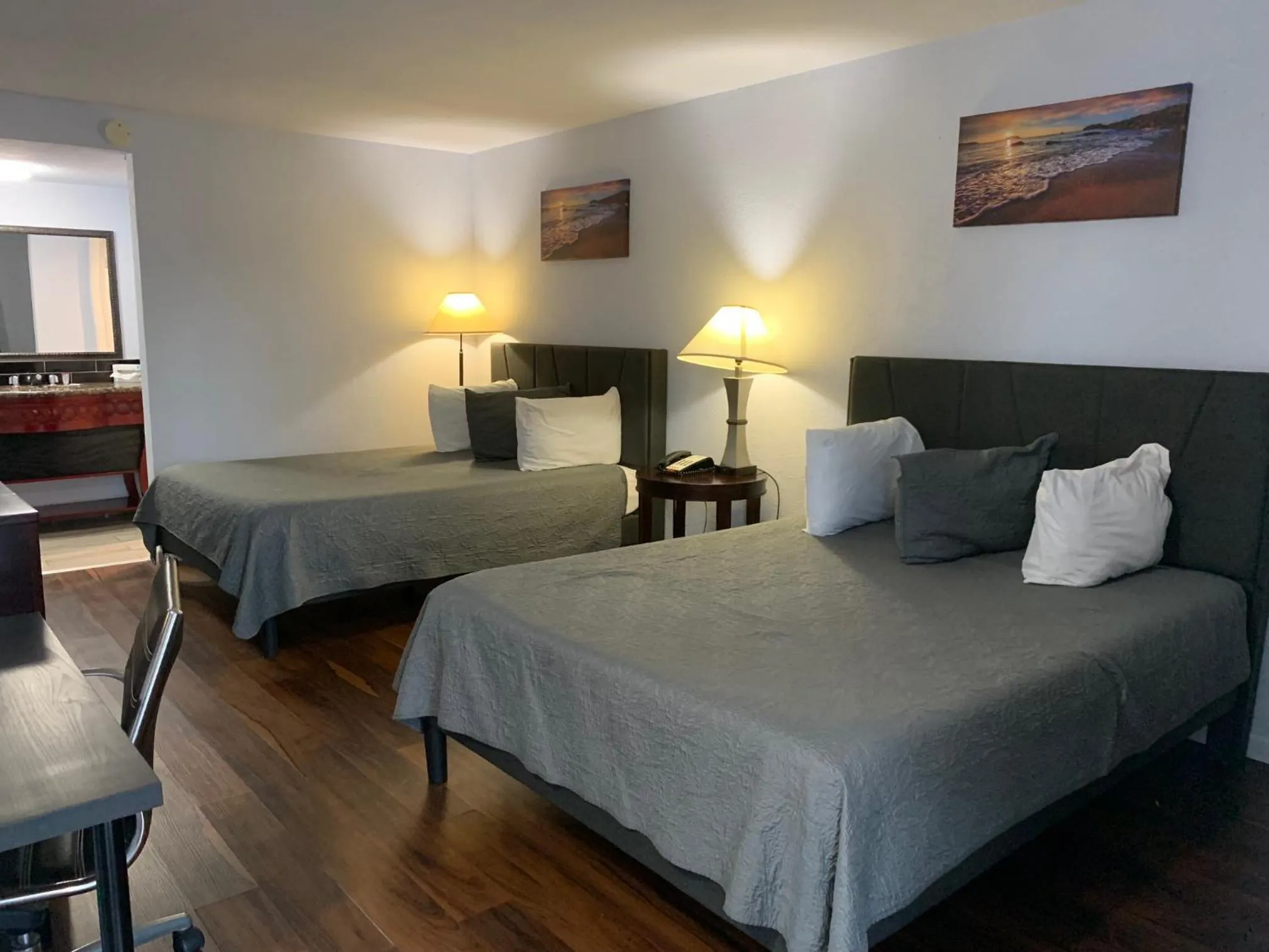 Bedroom, Bed in R Nite Star Inn and Suites -Home of the Cowboys & Rangers