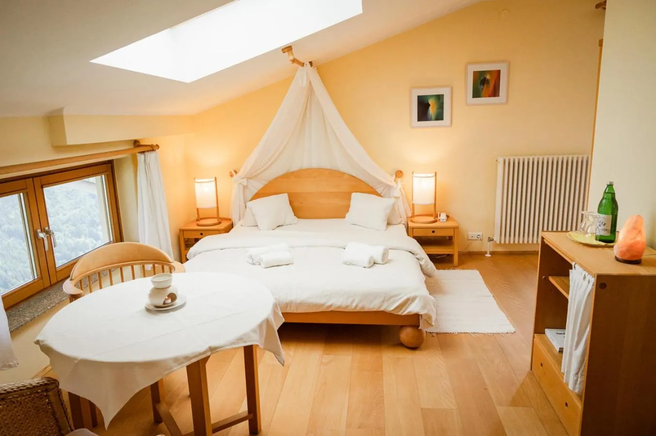 Bed in Panoramahotel Wagner - Das Biohotel am Semmering