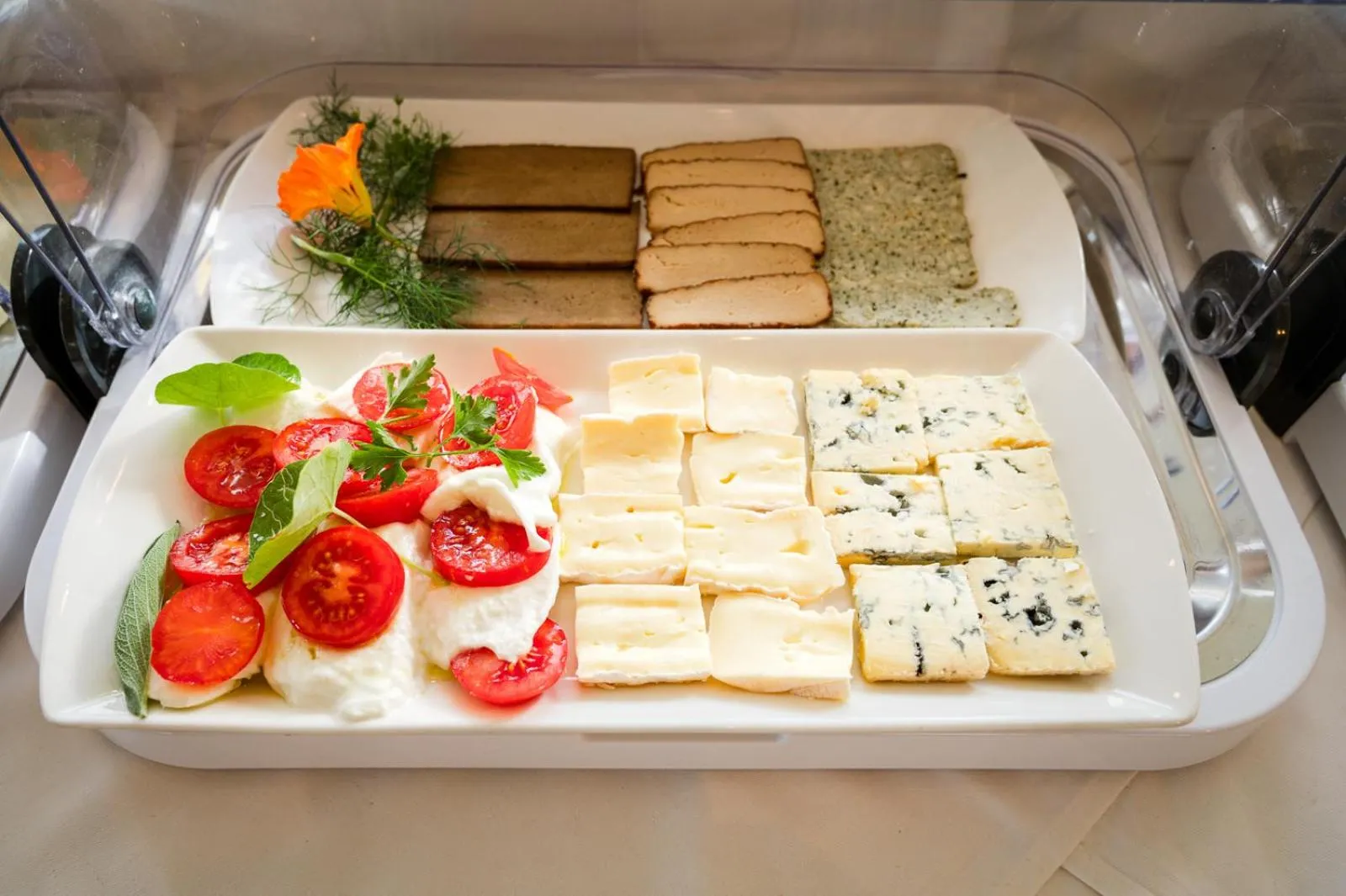Buffet breakfast in Panoramahotel Wagner - Das Biohotel am Semmering